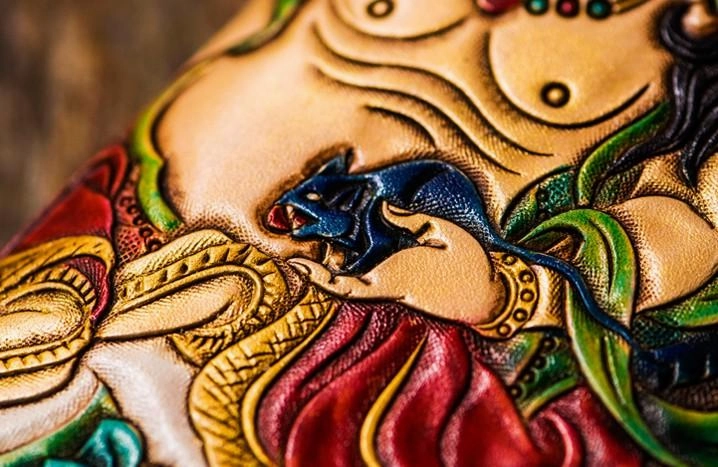 Handmade Leather Tooled Yellow Jambhala Mens Chain Biker Wallets Cool Leather Wallet Zipper Long Wallets for Men