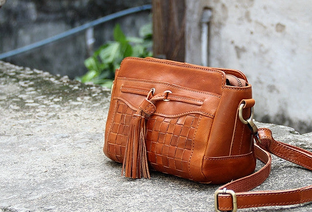 Handmade vintage rustic leather tassels crossbody Shoulder Bag for girl women lady