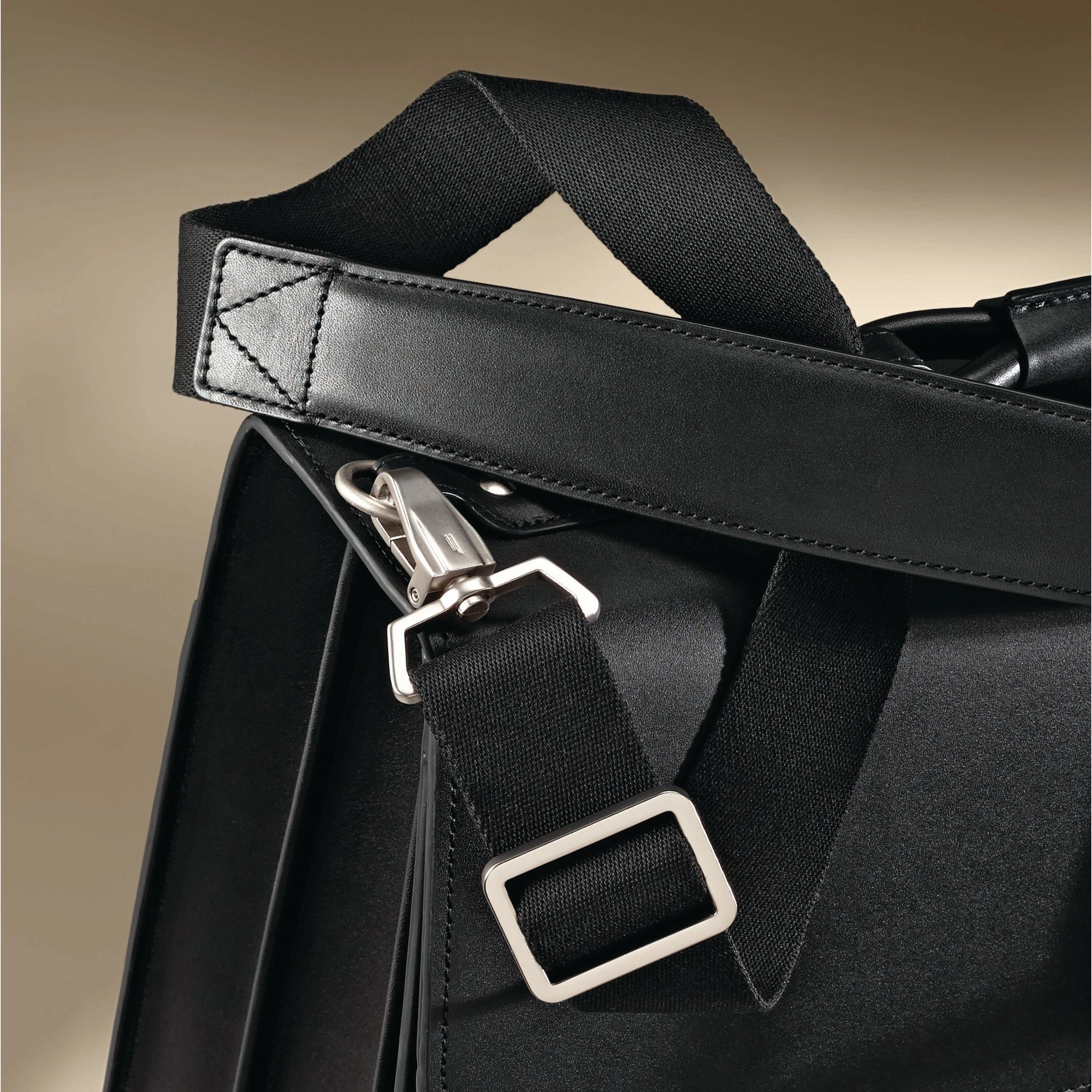 Hartmann Heritage Flap Brief
