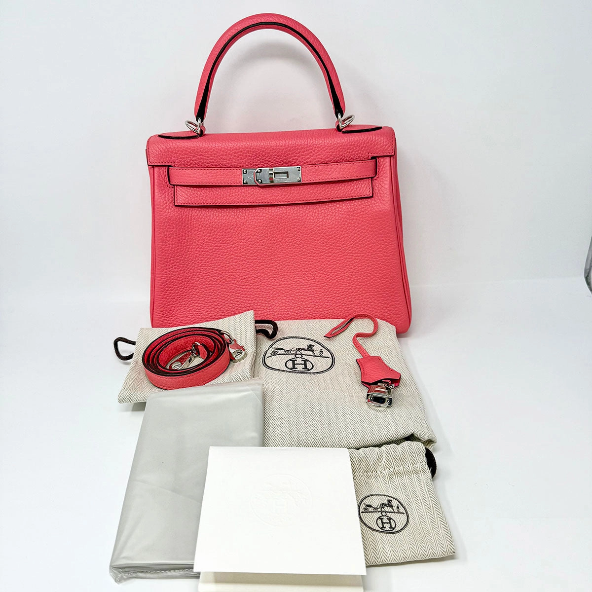 Hermes Clemence Kelly Retourne 28 Handle Bag