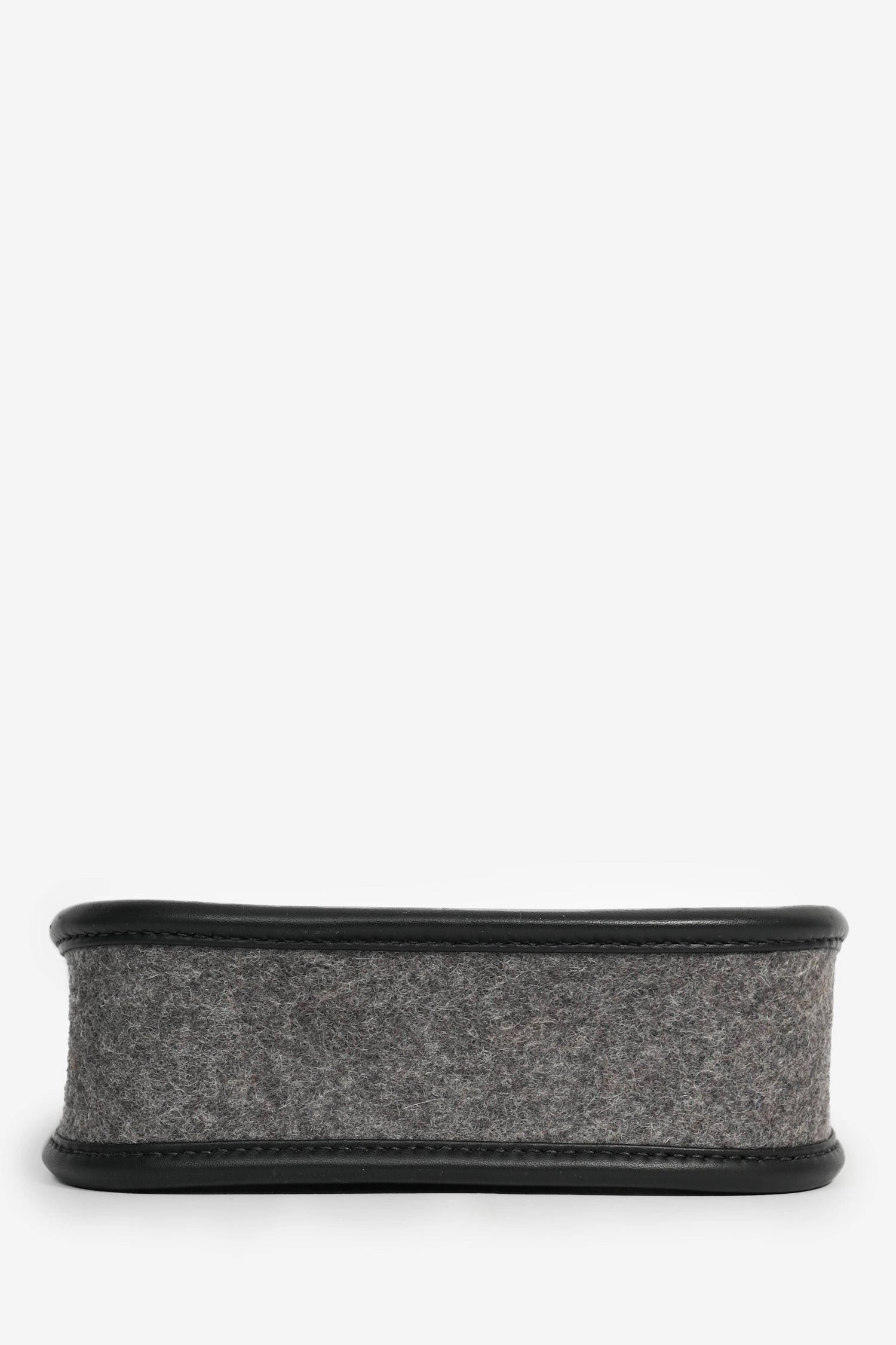 Herms 2019 Grey Felt Black Leather Trimmed Evelyne TPM