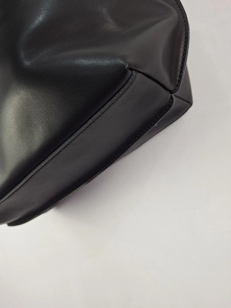 Hoopla Black Gold Zip Tote Bag