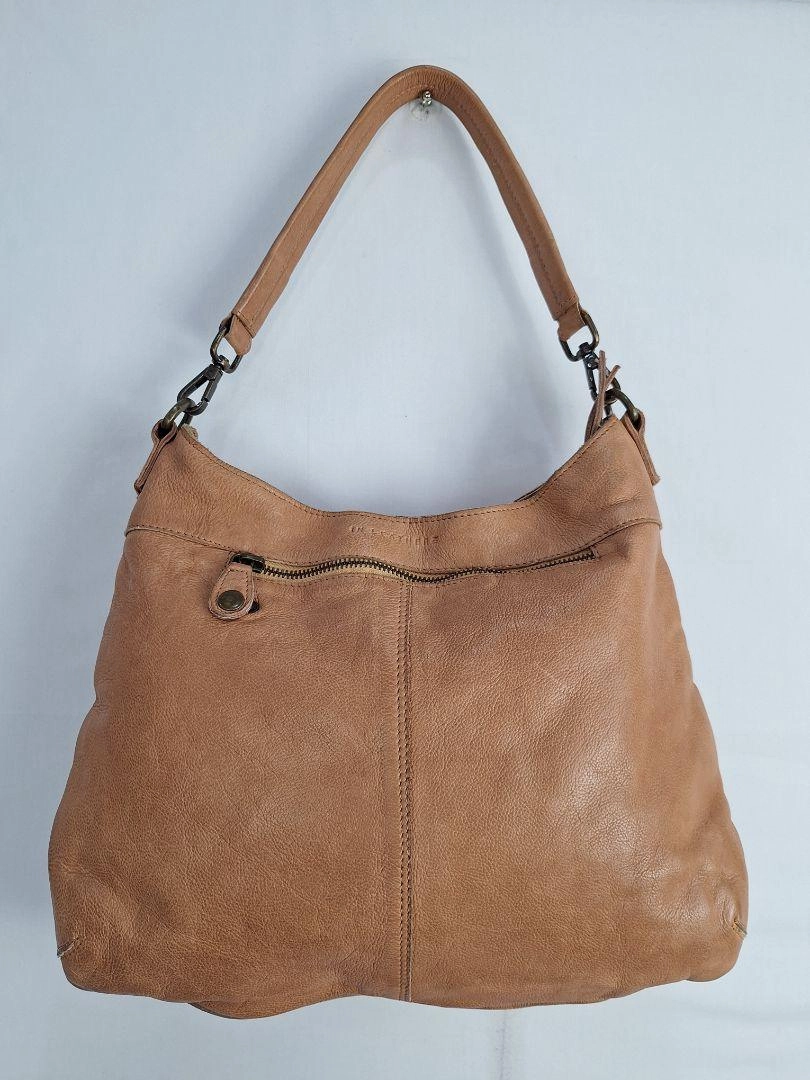 In Leather Dainty Tan Flower Bag