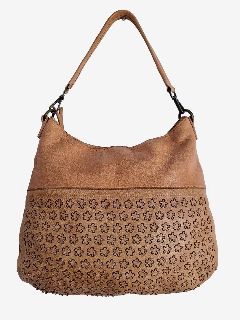 In Leather Dainty Tan Flower Bag