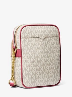 Jet Set Travel Medium Logo Crossbody Bag