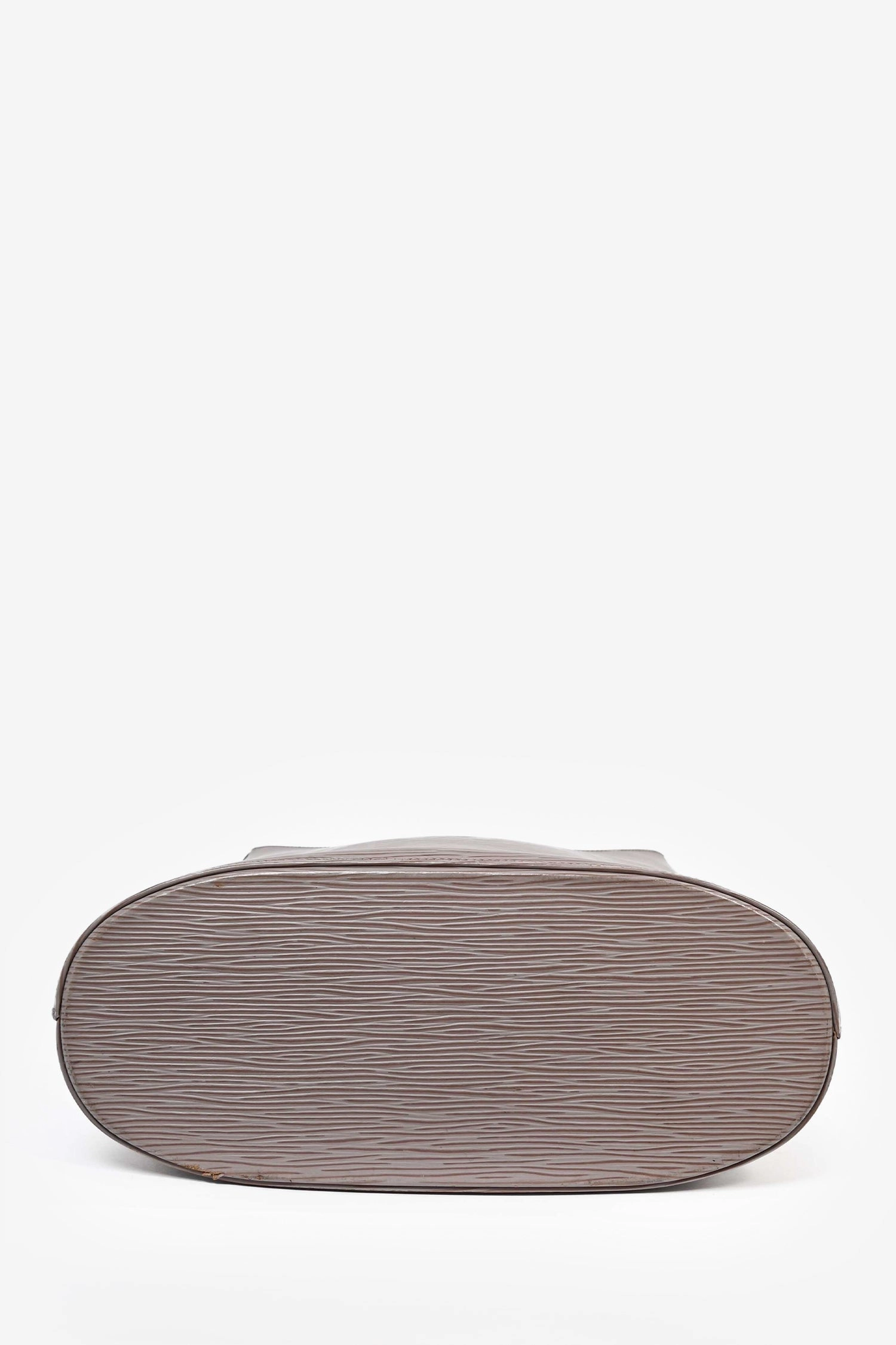 Louis Vuitton 2000 Lilac Epi Leather 'Sac Verseau' Shoulder Bag (As Is)