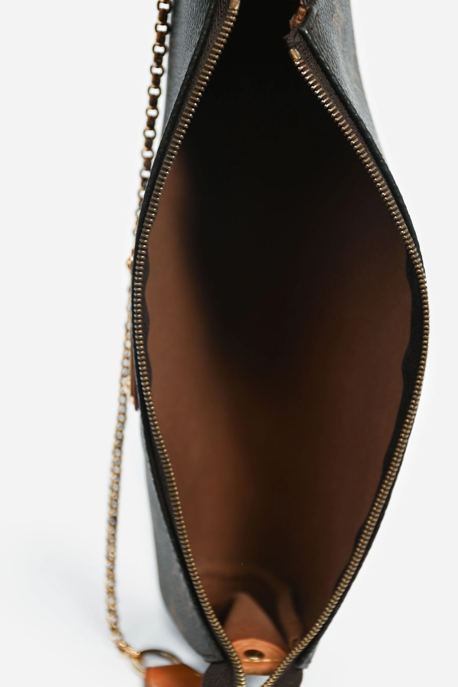 Louis Vuitton 2010 Monogram Logo 'Eva' Shoulder Bag