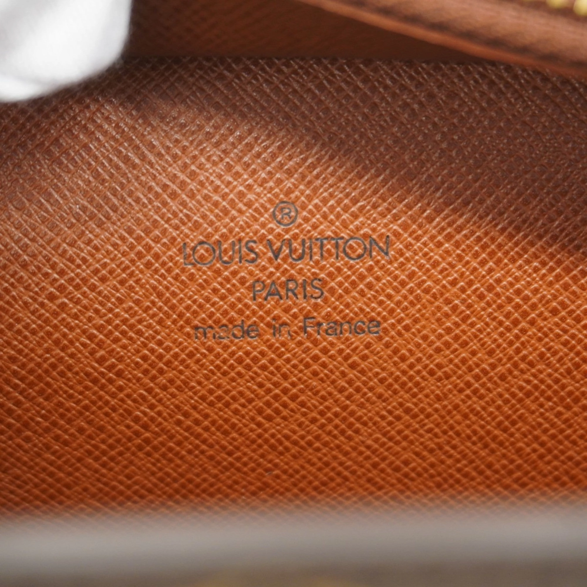 Louis Vuitton Clutch Bag (Pre-Owned)