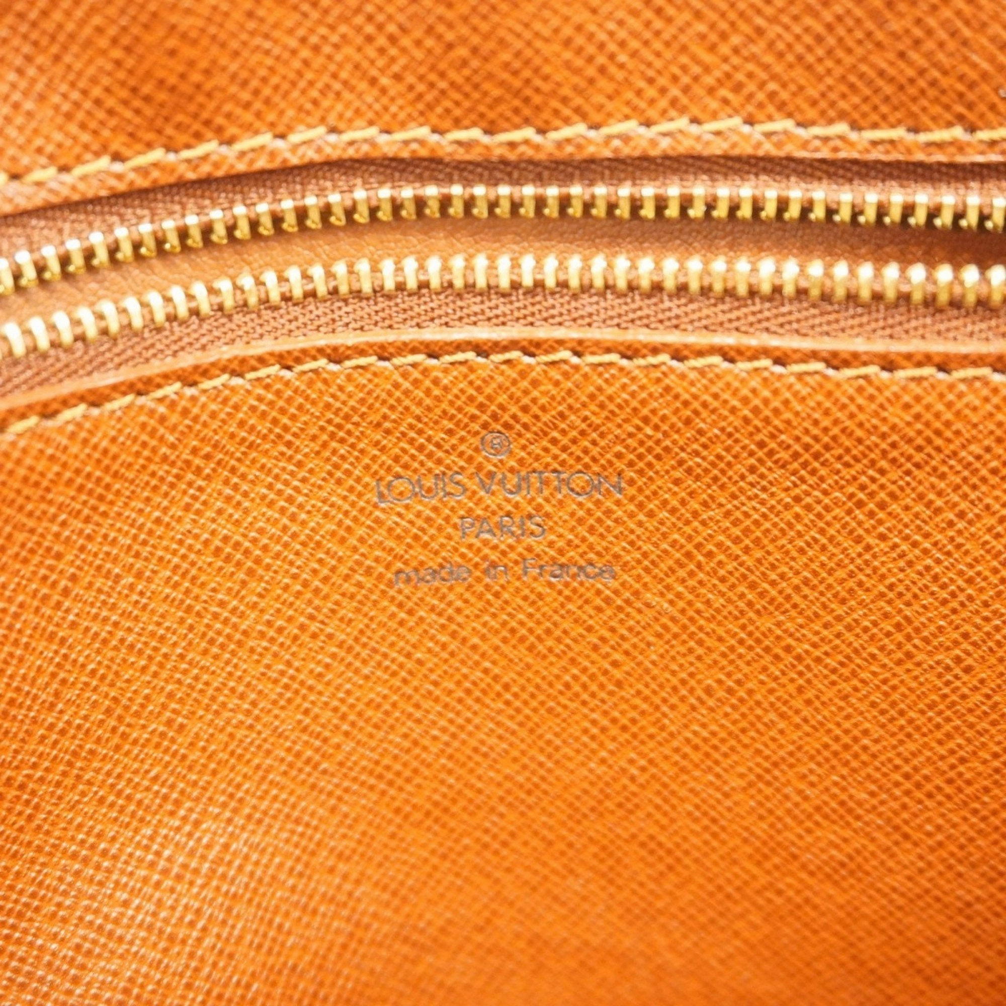 Louis Vuitton Clutch Bag (Pre-Owned)