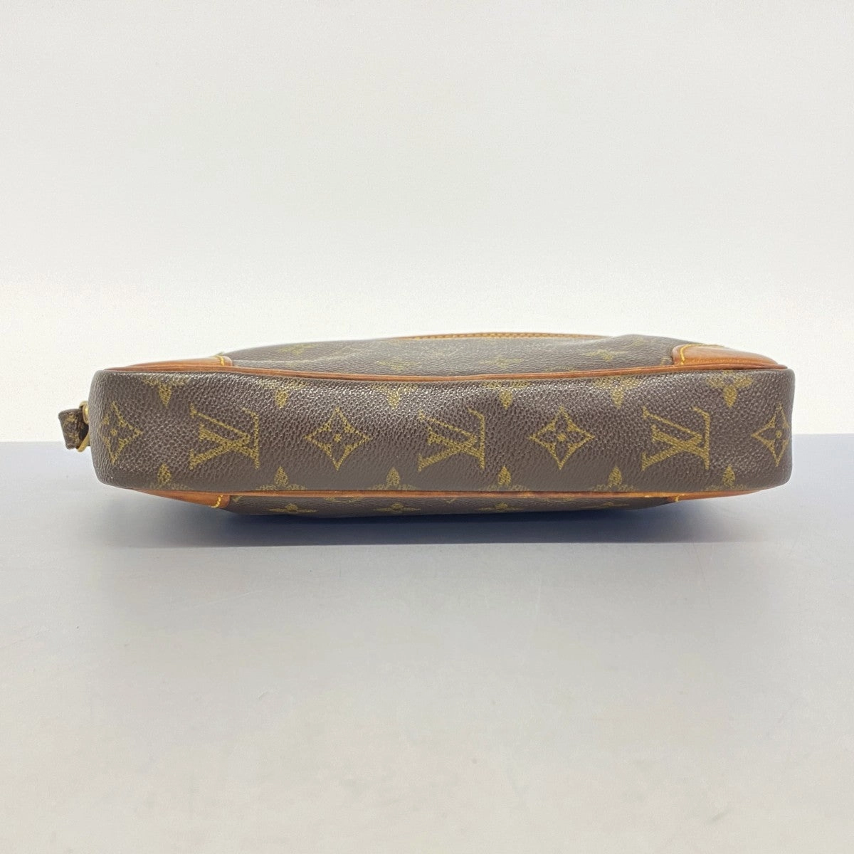 Louis Vuitton Clutch Bag (Pre-Owned)
