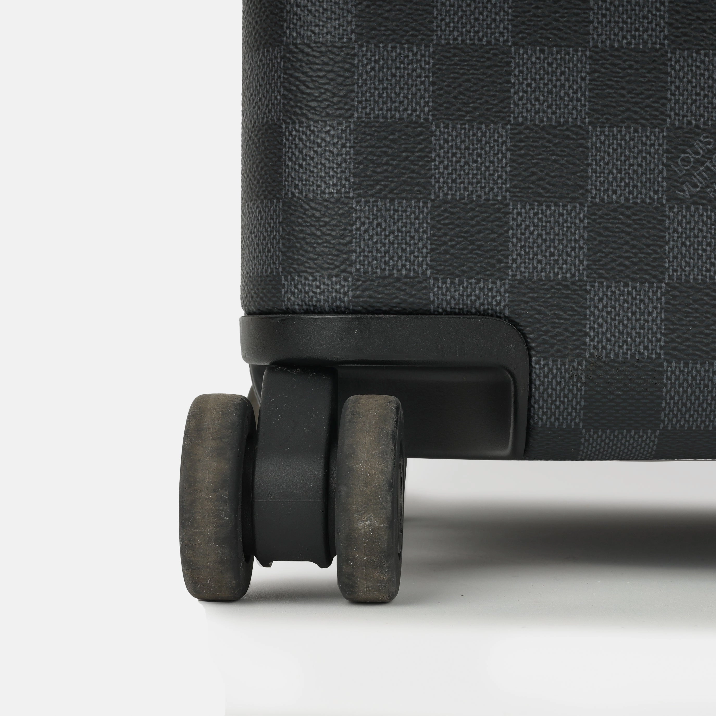 Louis Vuitton Horizon 55