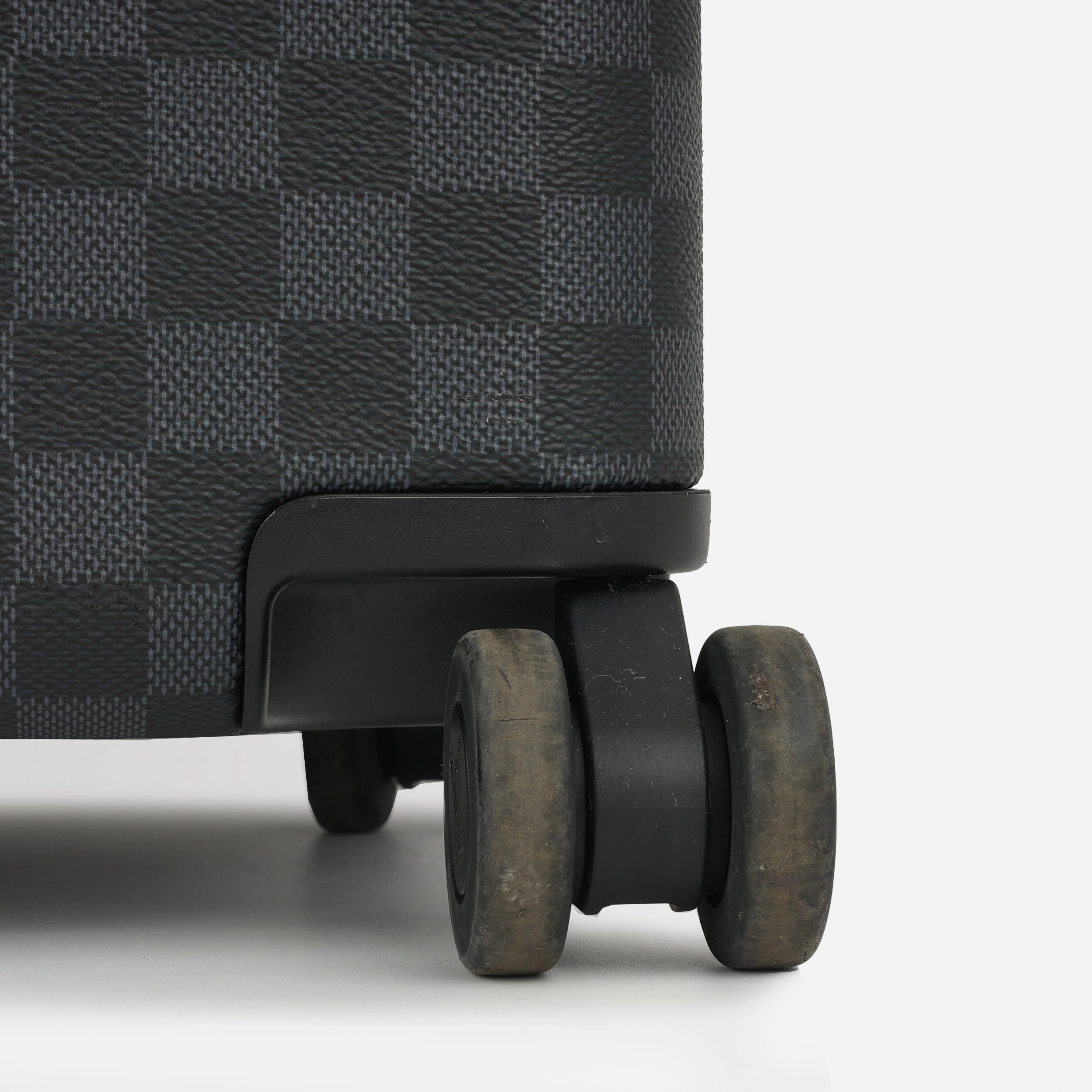 Louis Vuitton Horizon 55