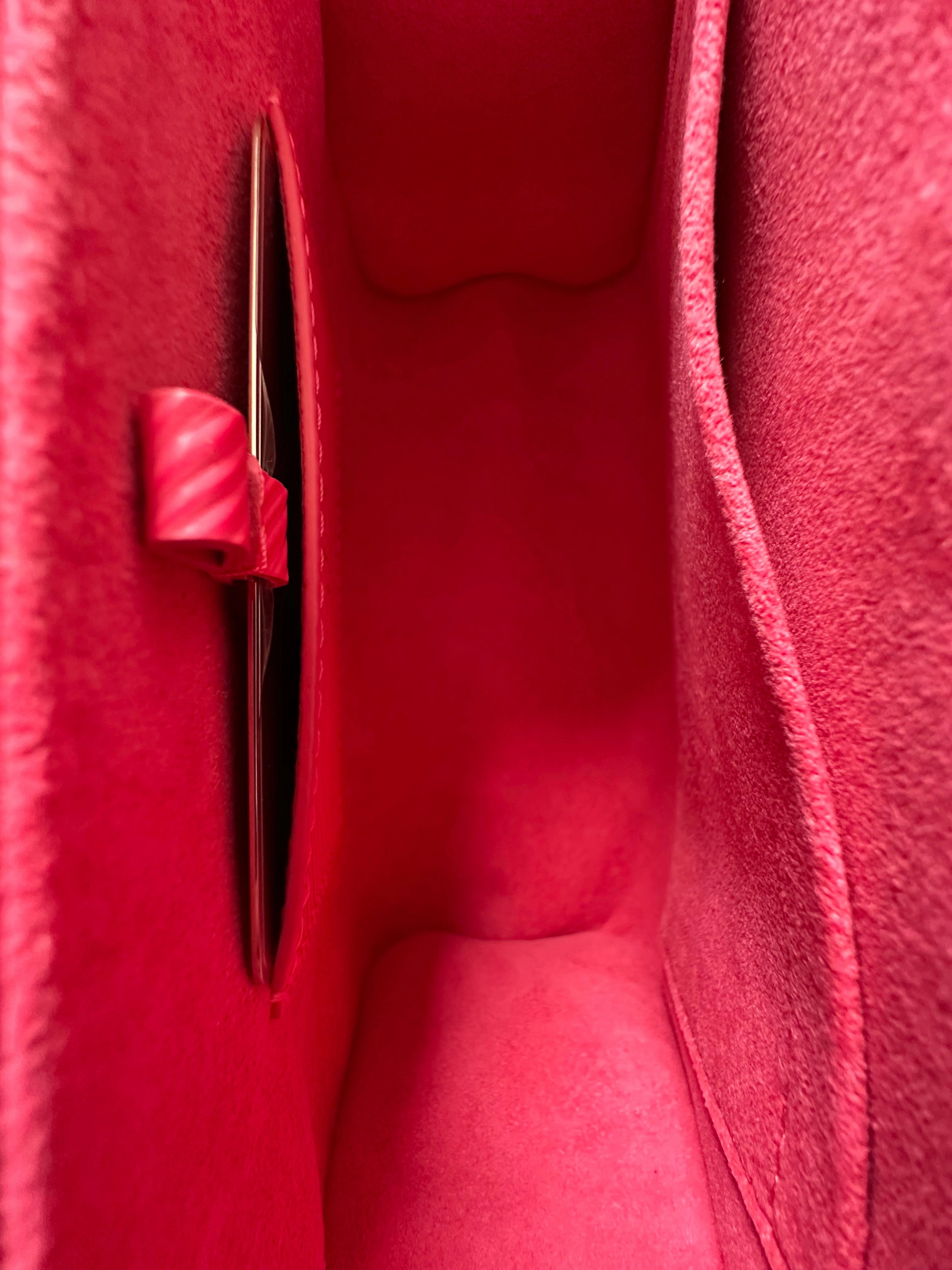 Louis Vuitton Hot Pink EPI Twist MM