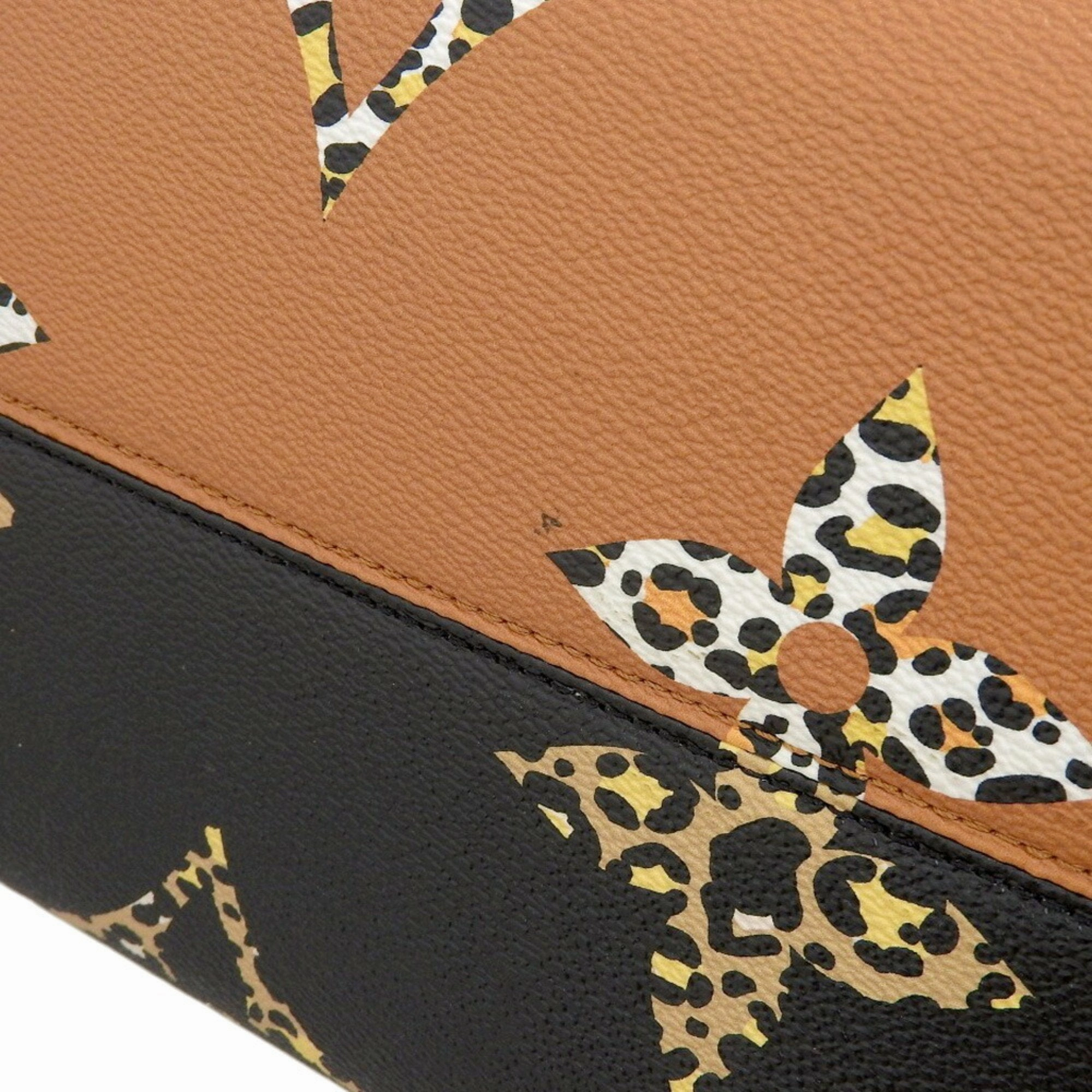 Louis Vuitton Leopard Noir Pvc Tote Bag (Pre-Owned)
