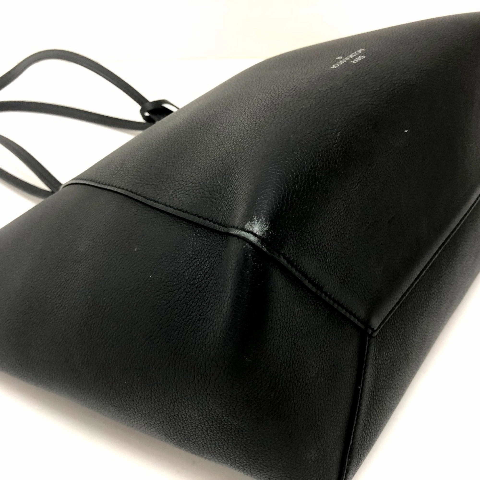 Louis Vuitton Lockme Leather Tote Bag (Pre-Owned)