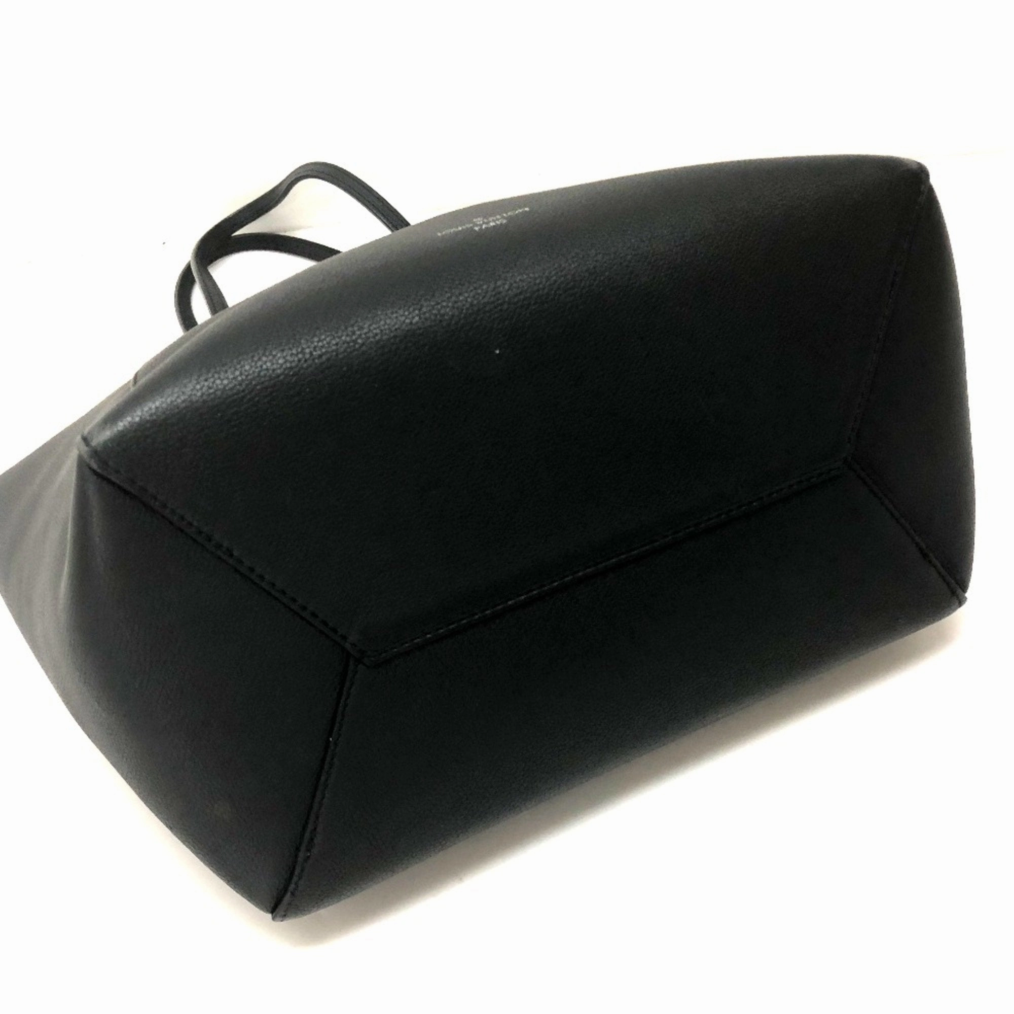 Louis Vuitton Lockme Leather Tote Bag (Pre-Owned)