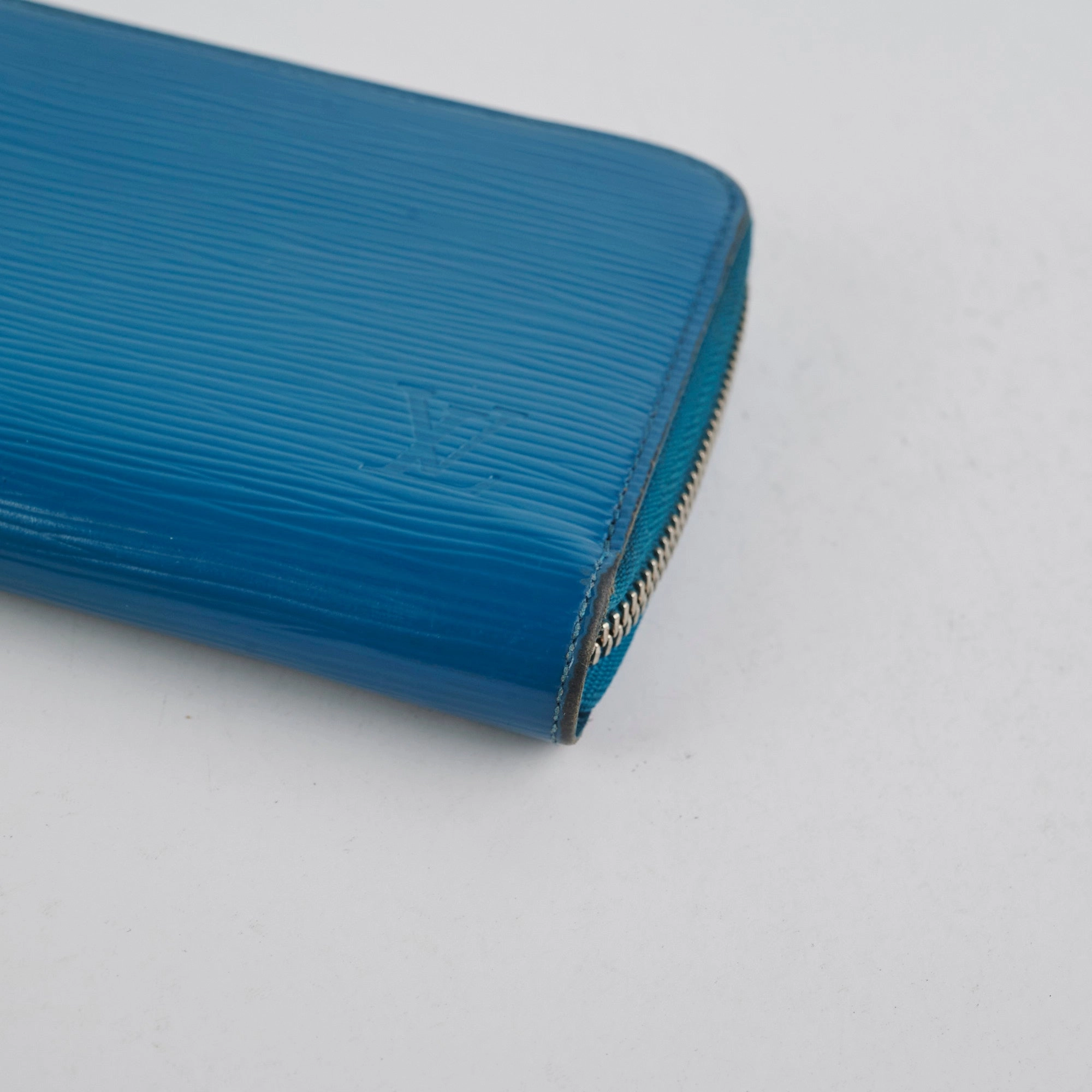 Louis Vuitton Long Zippy Epi Blue Wallet