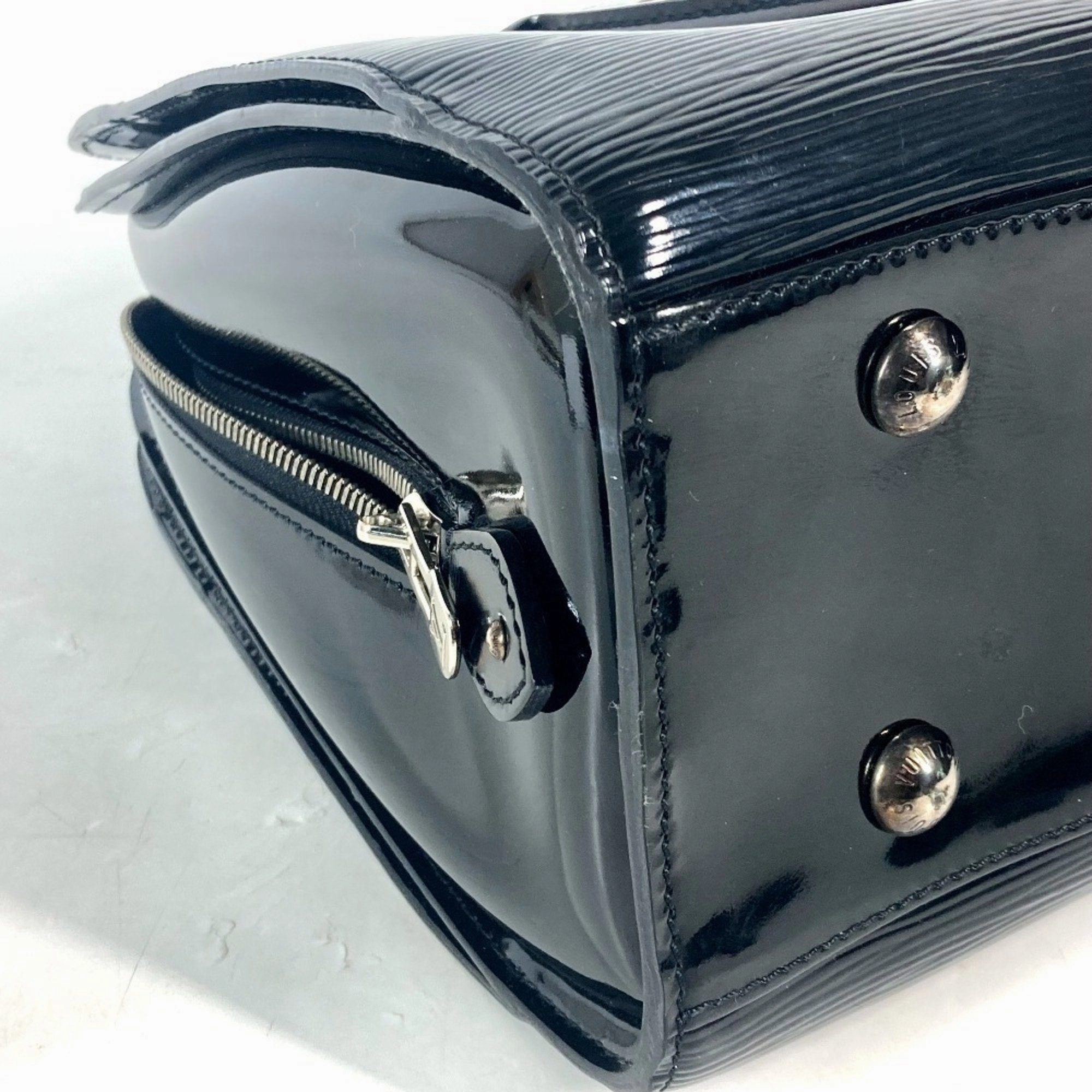 Louis Vuitton Noir Leather Handbag Tote Bag (Pre-Owned)