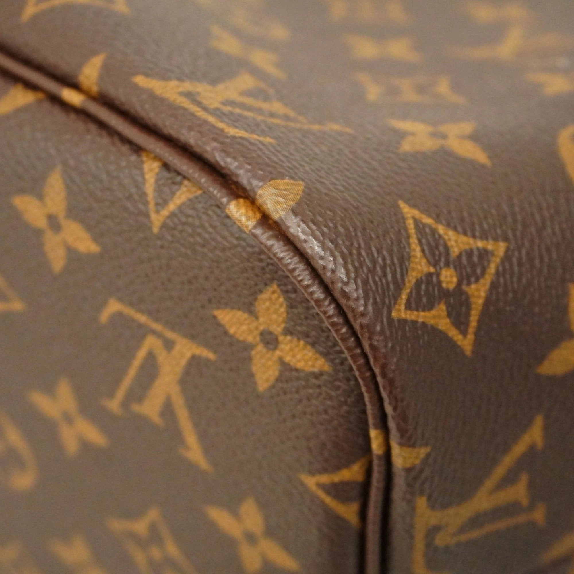 Louis Vuitton Tote Bag (Pre-Owned)