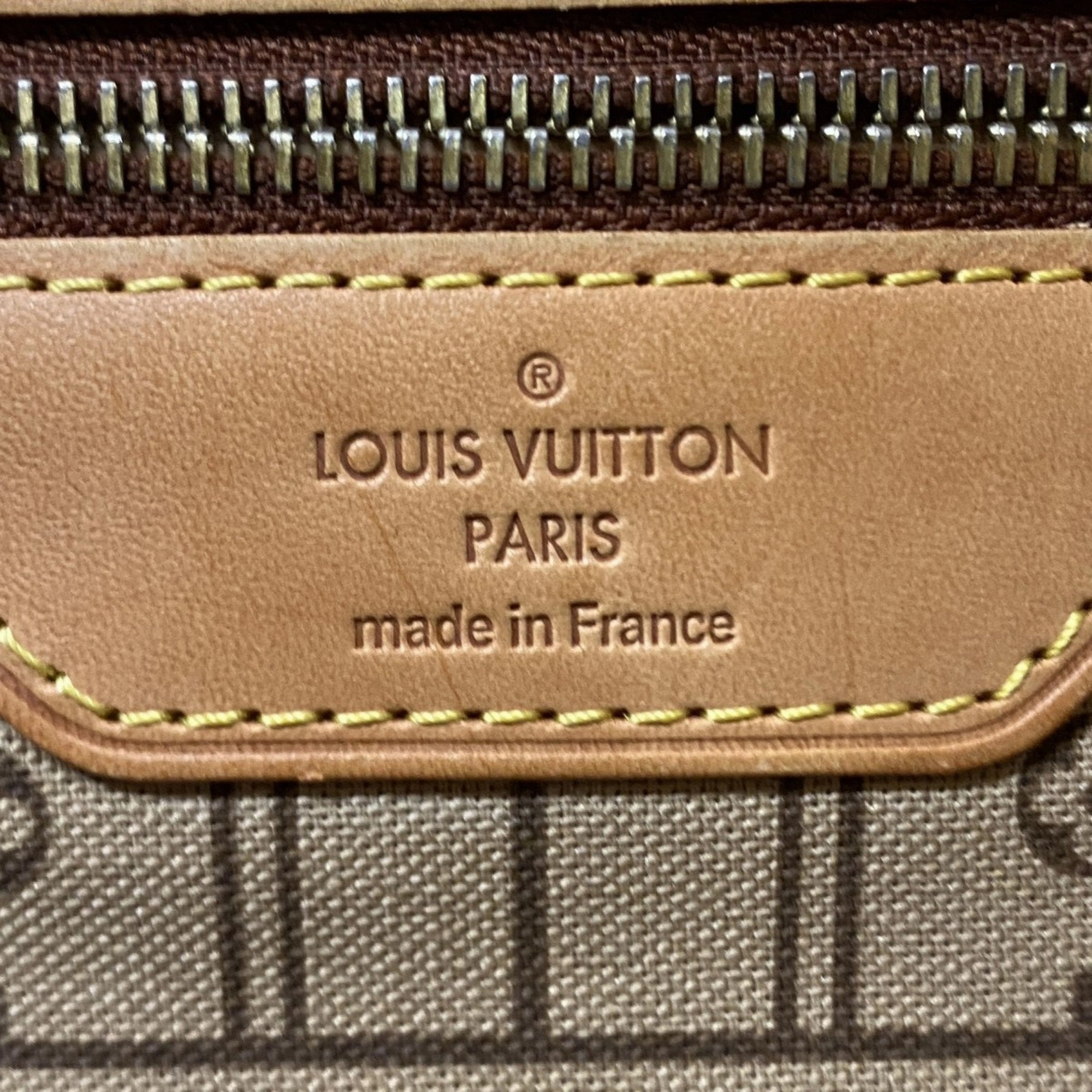 Louis Vuitton Tote Bag (Pre-Owned)
