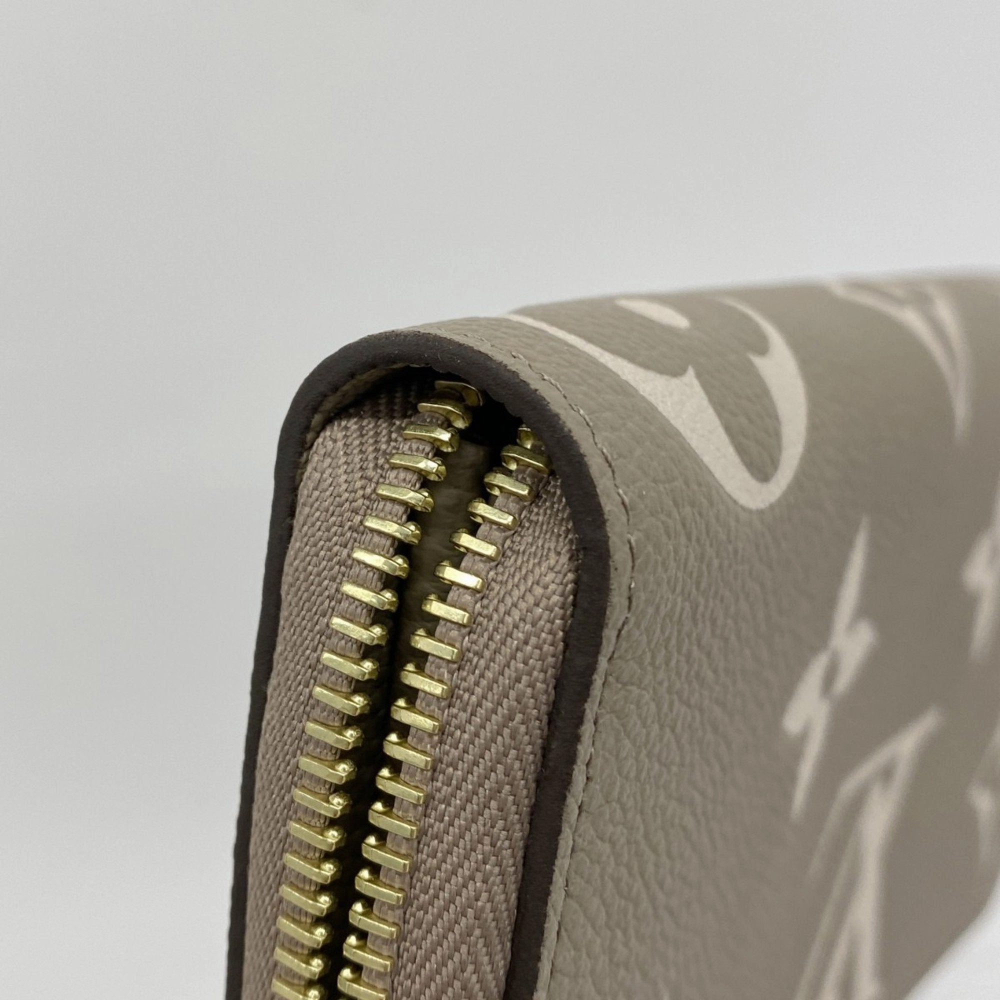 Louis Vuitton Tourterelle Long Wallet (Bi-Fold) (Pre-Owned)