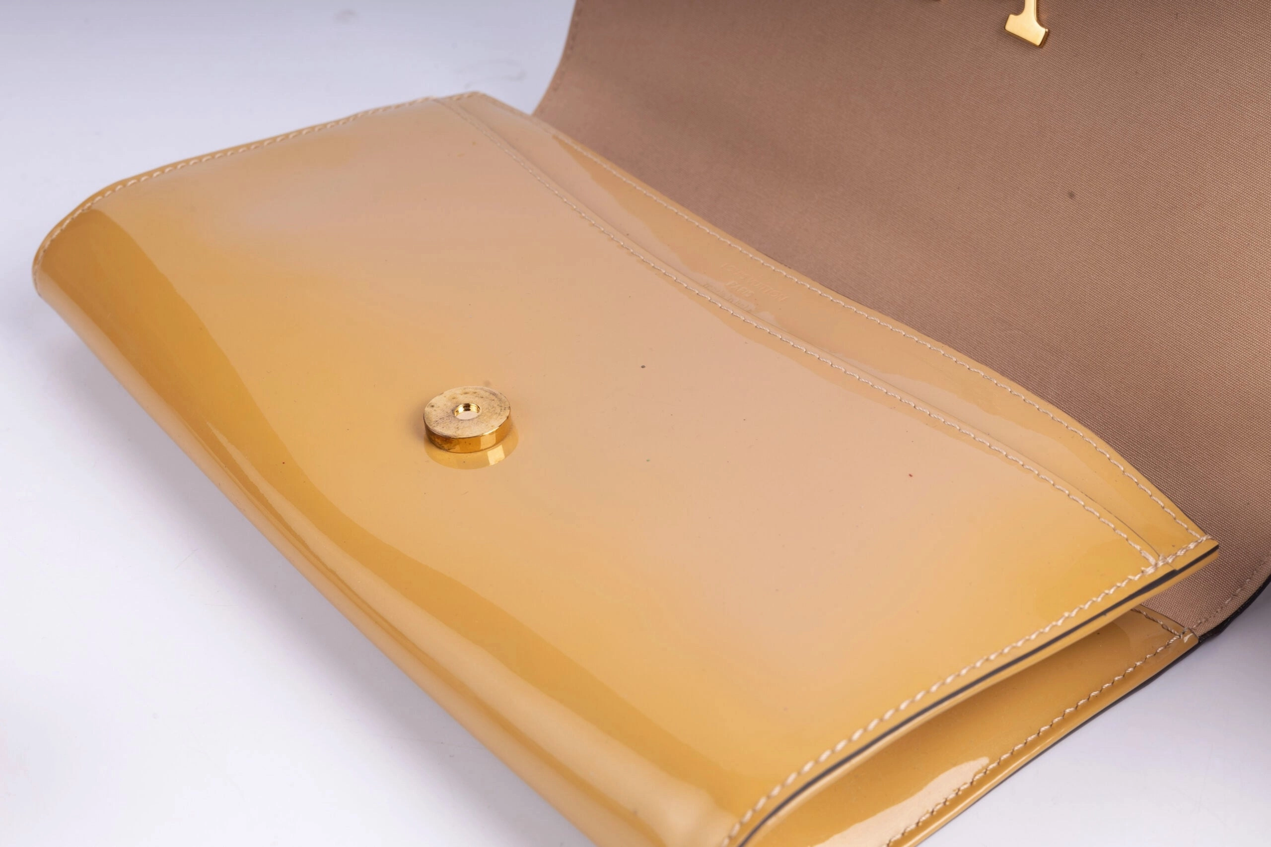 Louis Vuitton Vernis Louise Clutch