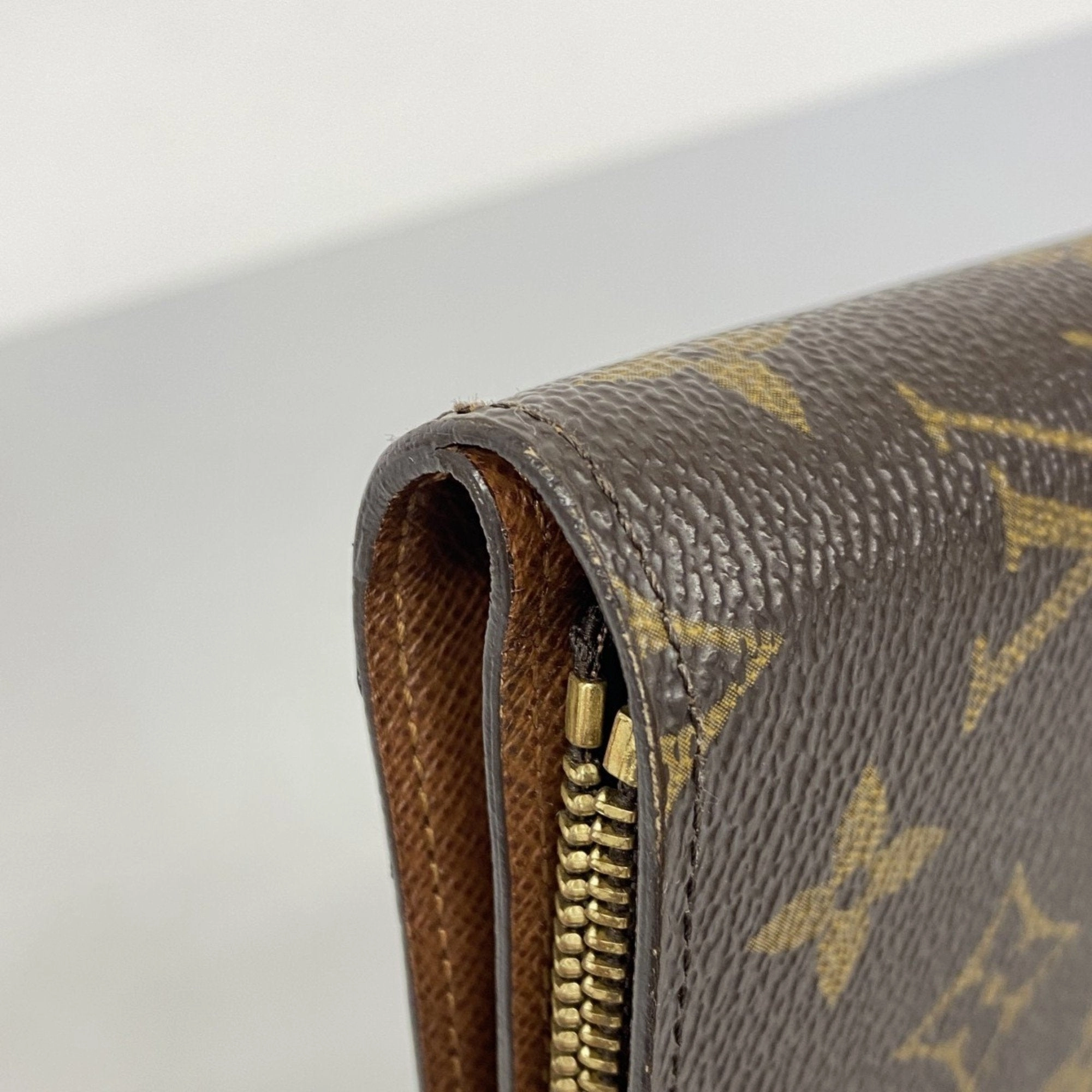 Louis Vuitton Wallet (Bi-Fold) (Pre-Owned)