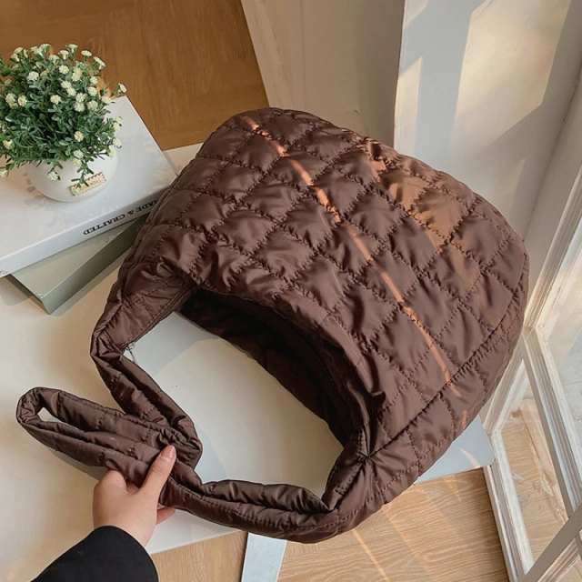 Lucky Women's Large High Capacity Padded Handbag