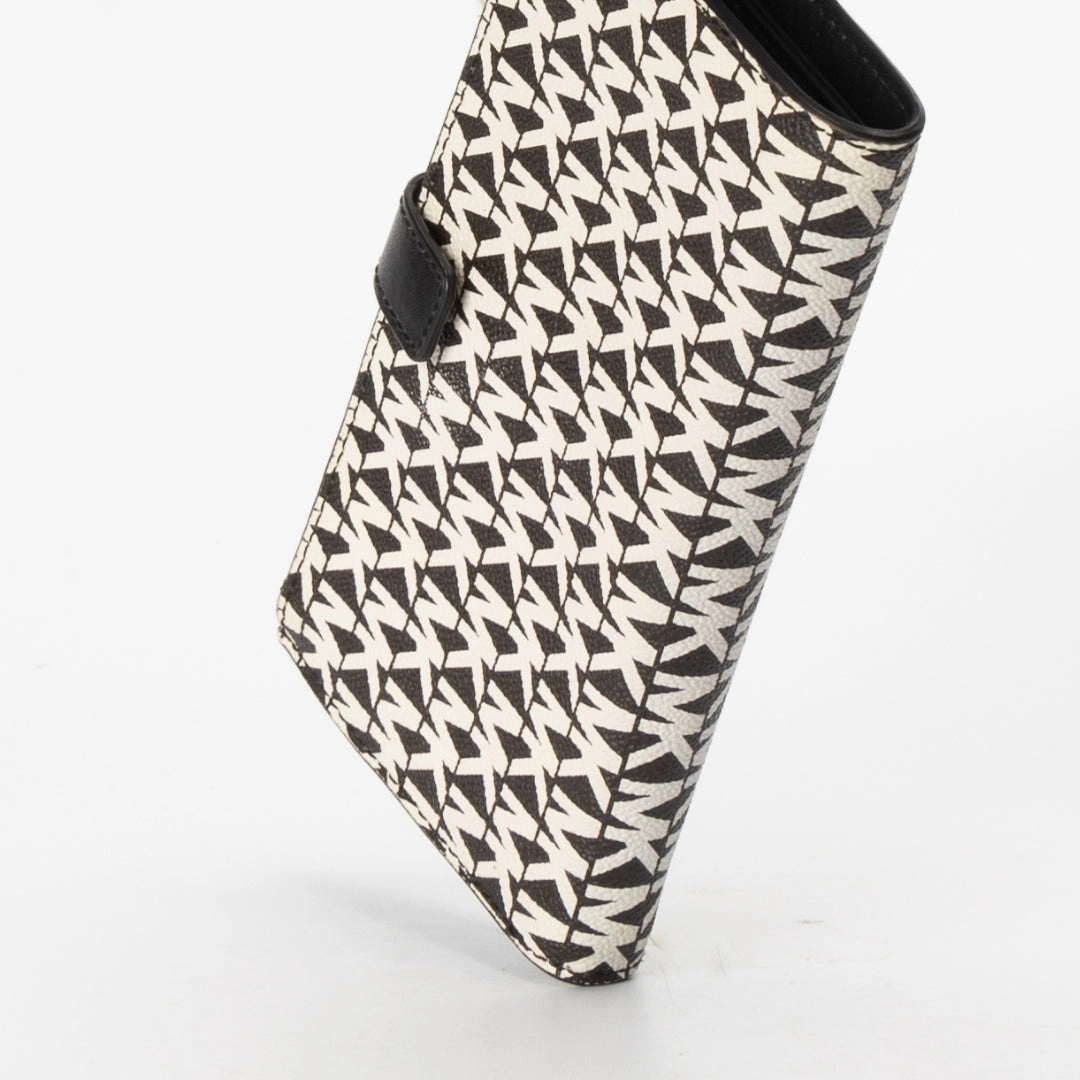Michael Kors Adele Logo Jacquard Smartphone Wallet