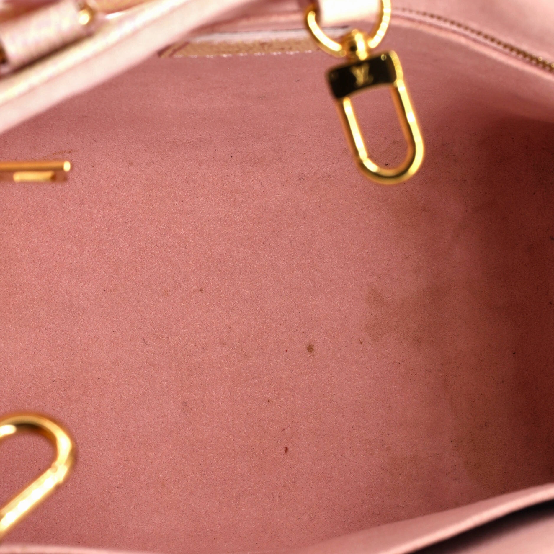 OnTheGo Tote Stardust Monogram Empreinte Leather PM