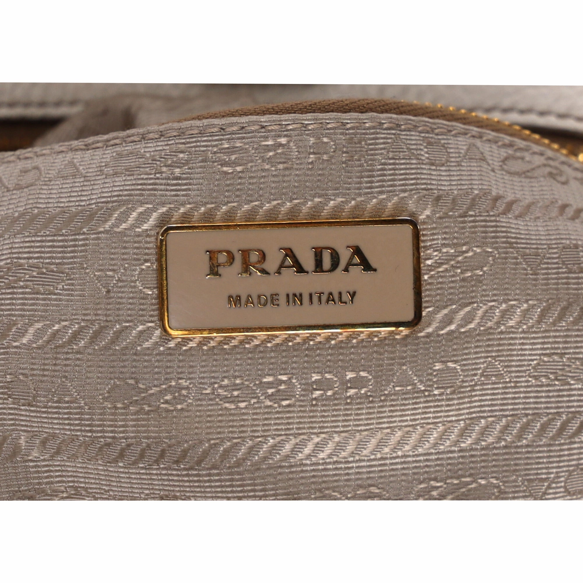 Prada Vitello Daino Side Pocket Hobo Bag in White Leather