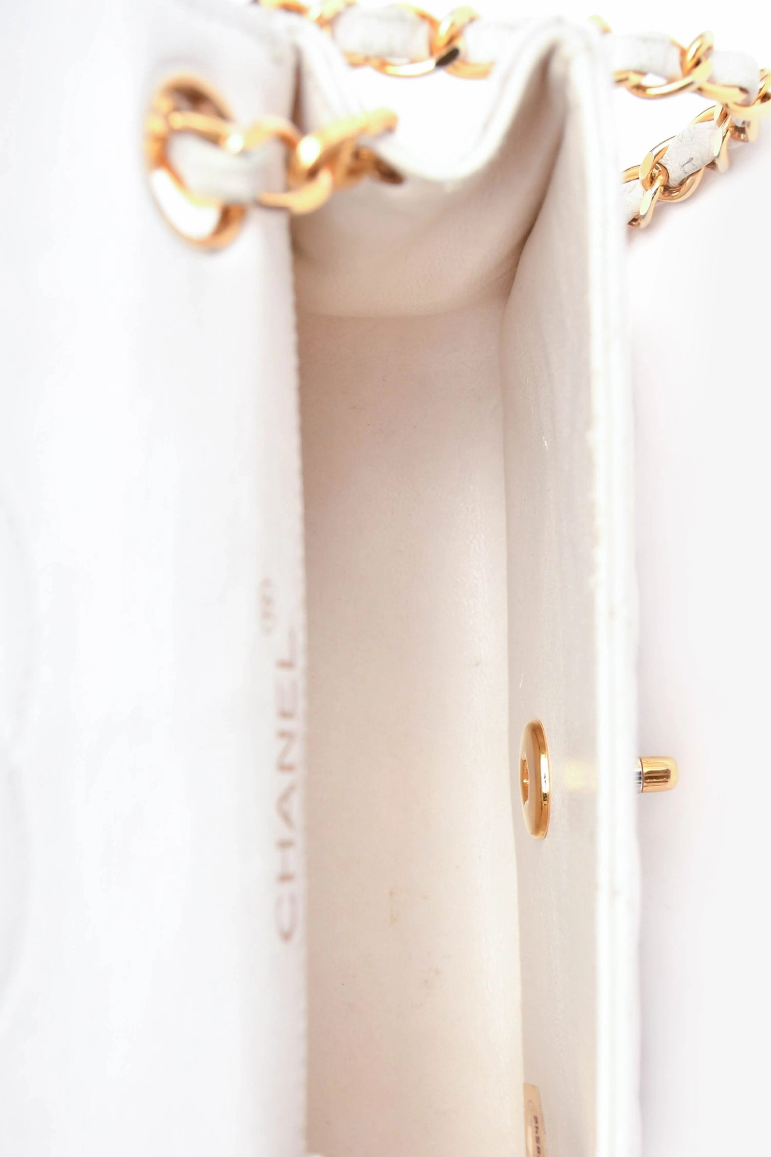 Pre-Loved Chanel 1989-91 White/Black Lambskin Leather Mini Square Flap Bag (Refurbished)