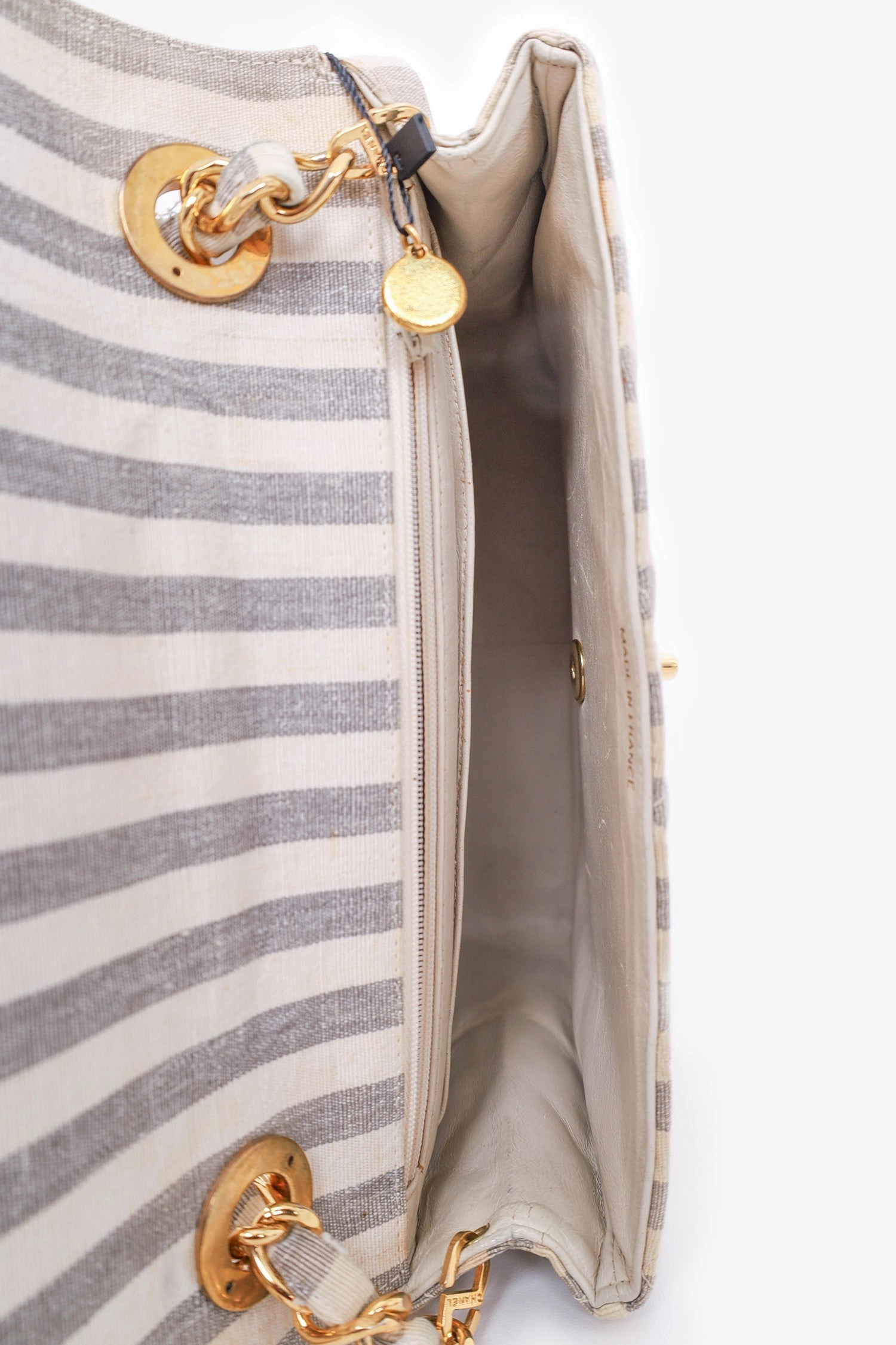Pre-Loved Chanel 1994-96 Grey/White Striped Chain Shoulder Bag