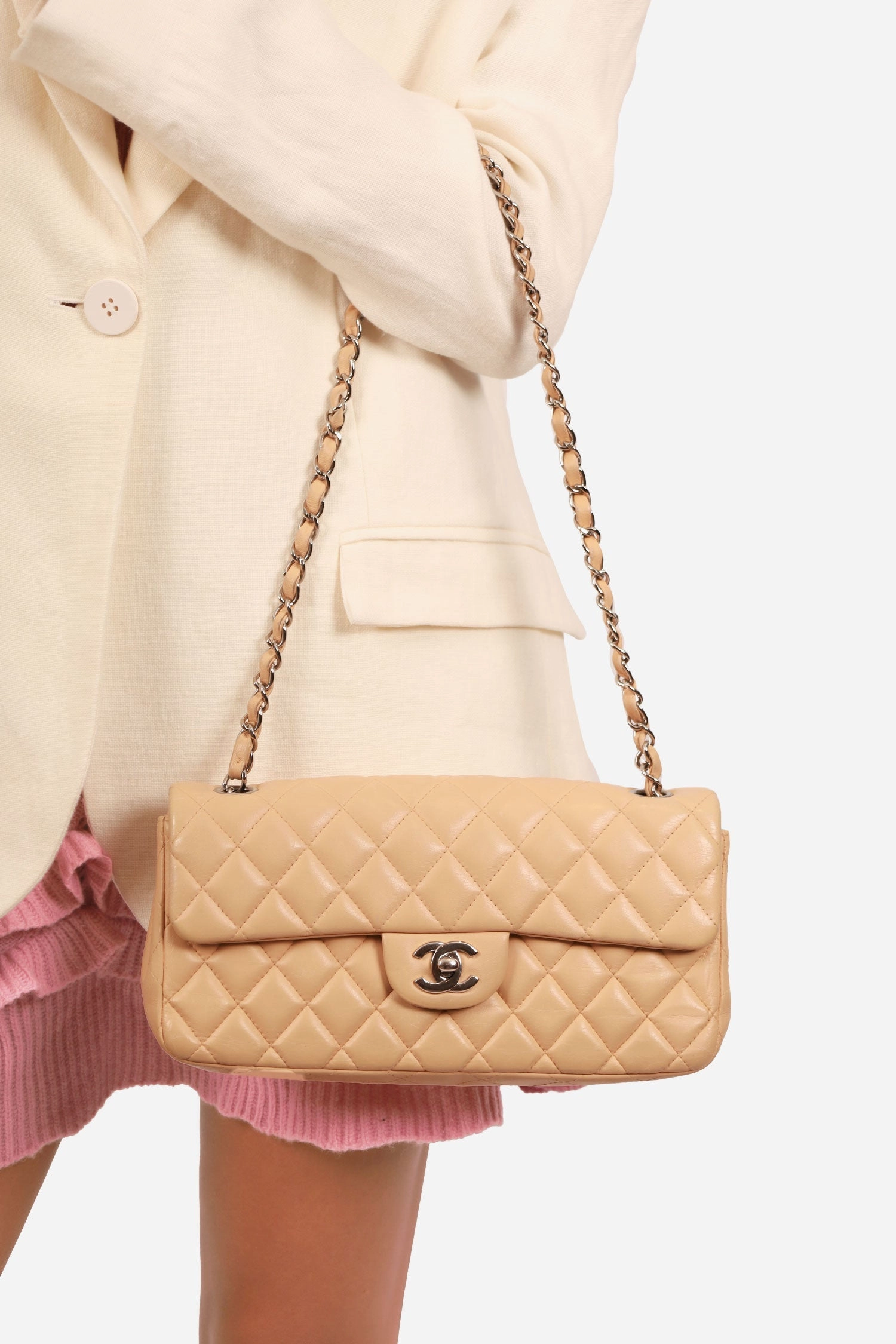 Pre-loved Chanel 2010-11 Beige Quilted Lambskin East/West Single Flap Bag
