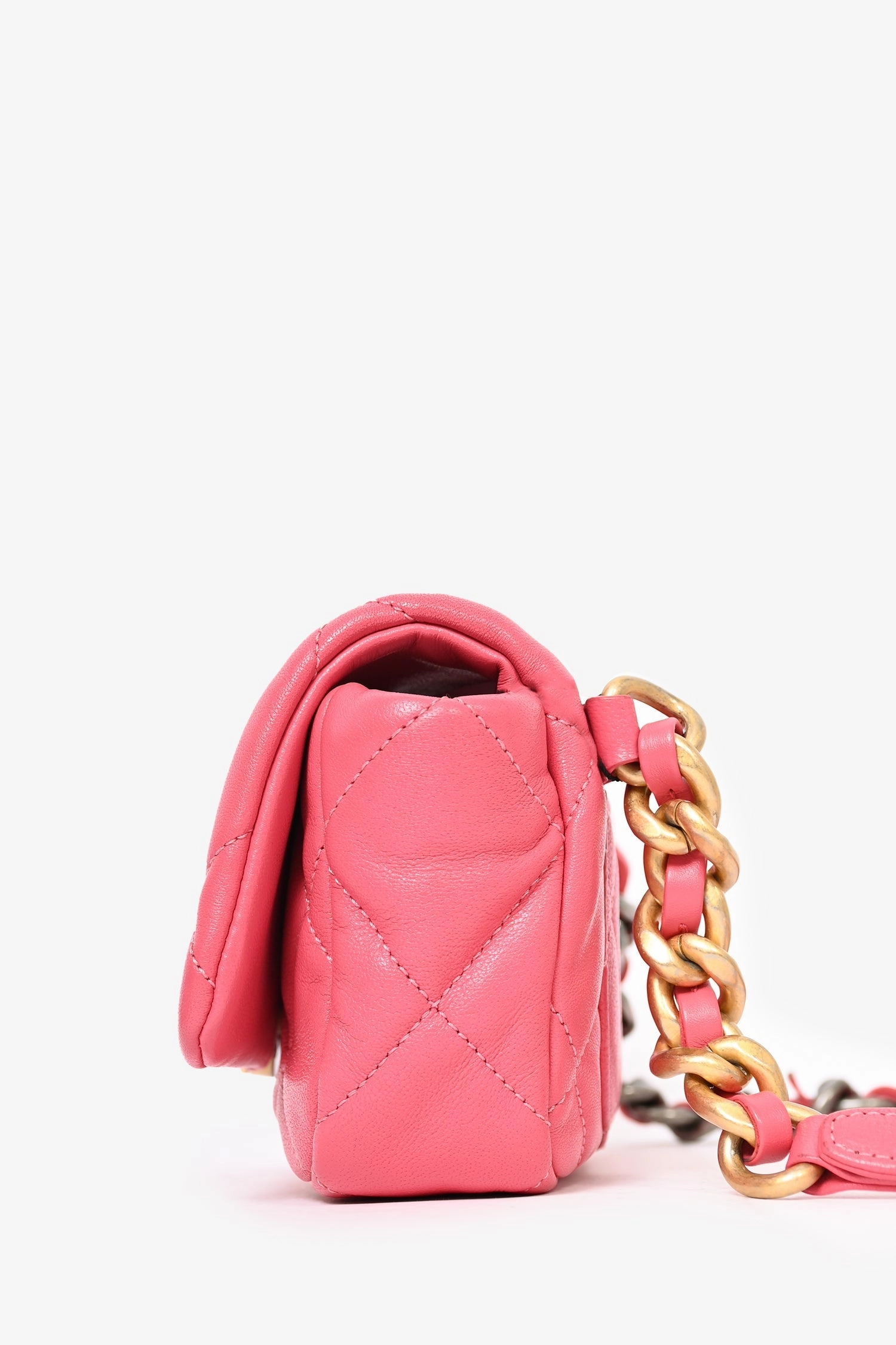 Pre-Loved Chanel 2019 Pink Lambskin 19 2-Tone Chain Belt Bag