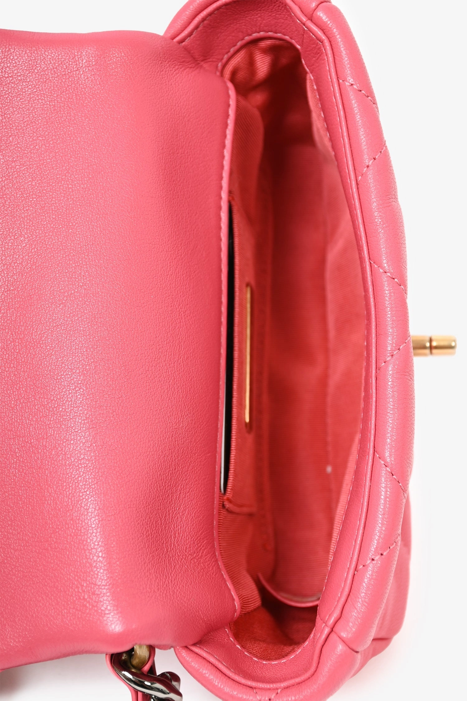 Pre-Loved Chanel 2019 Pink Lambskin 19 2-Tone Chain Belt Bag