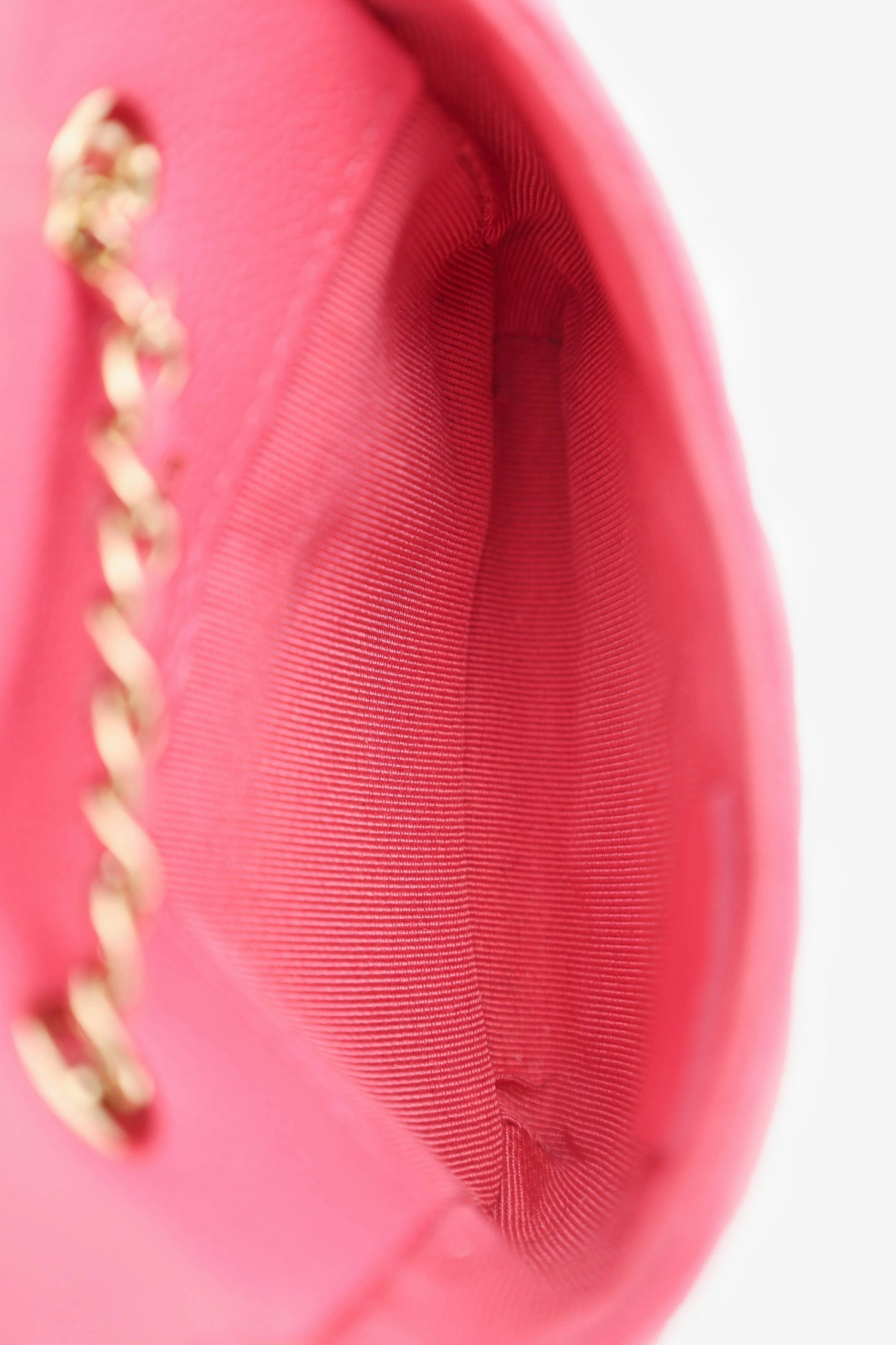 Pre-Loved Chanel Chanel 2019/20 Pink Caviar Leather Quilted Classic Flap Belt Bag