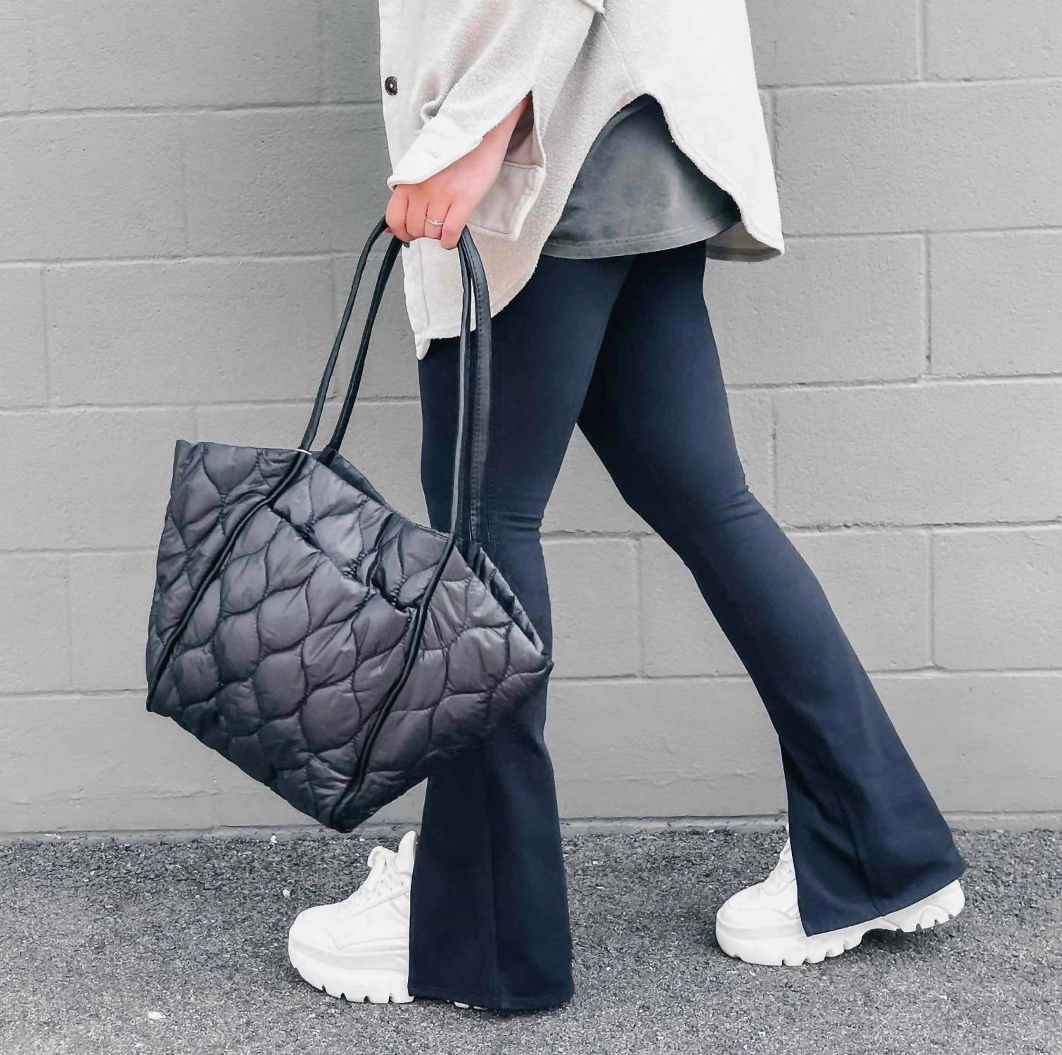 Preslee Petite Puffer Tote Bag In Black