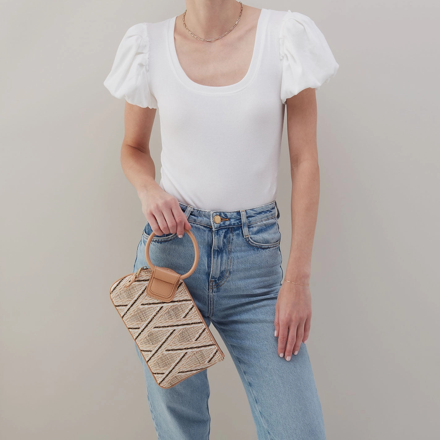 Sable Wristlet In Multi Weave With Leather Trim - Cream Raffia