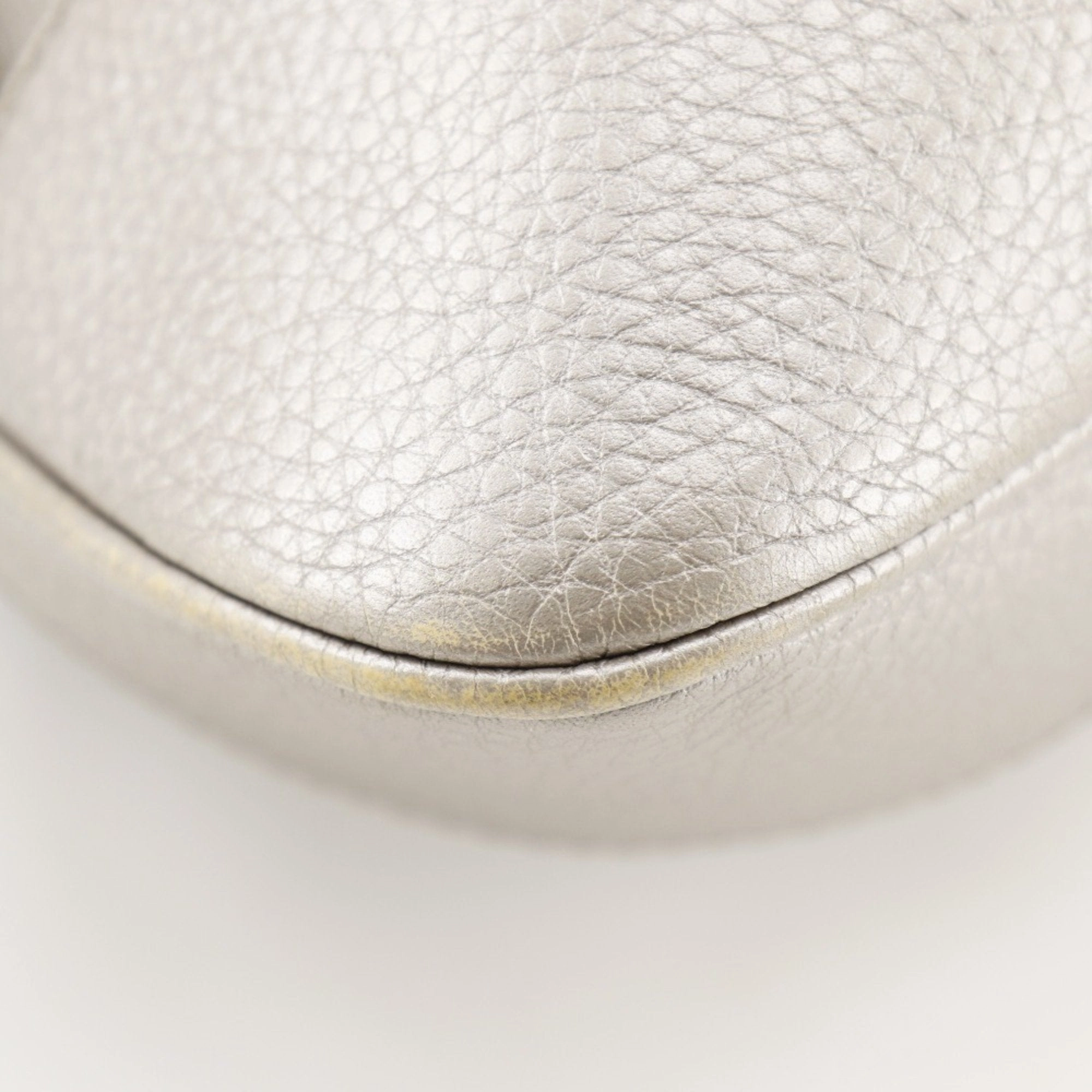 Salvatore Ferragamo Gancini Leather Tote Bag (Pre-Owned)