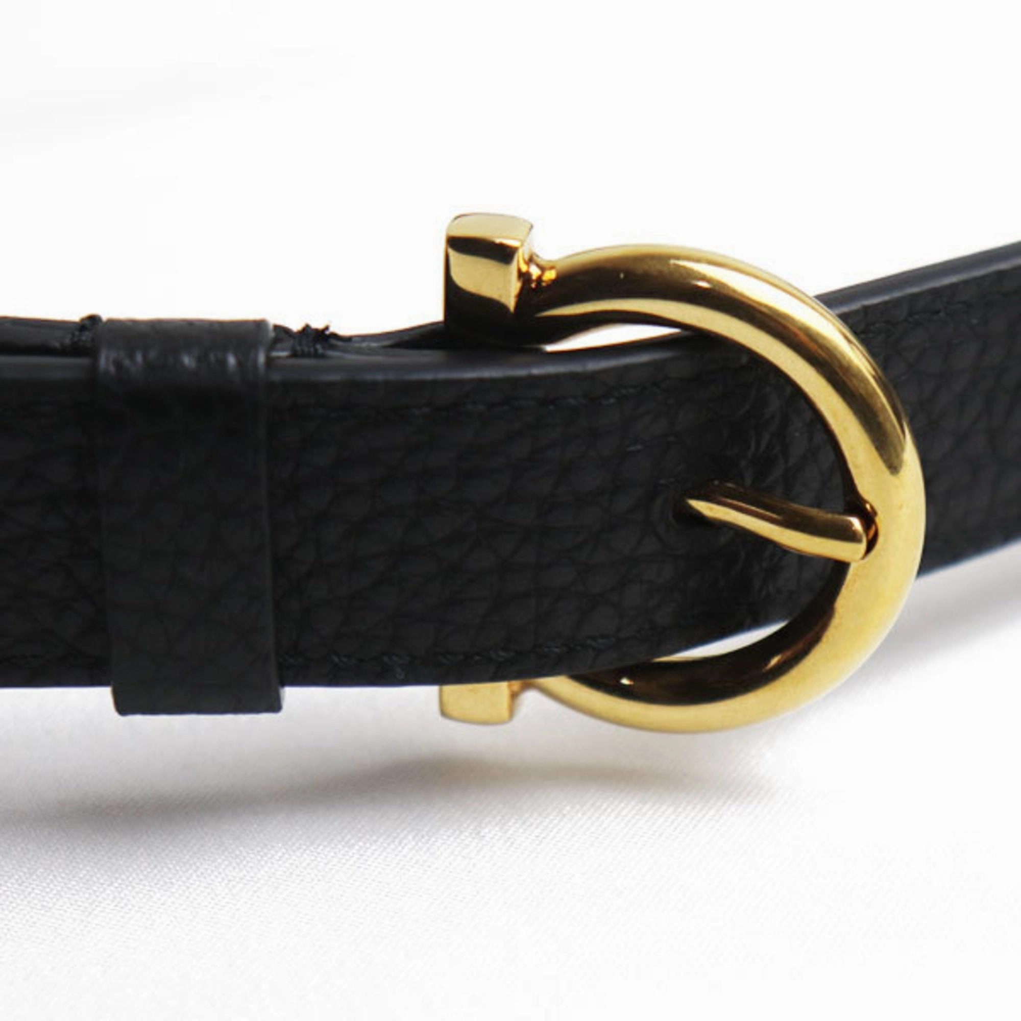 Salvatore Ferragamo Gancini  Shoulder Bag (Pre-Owned)