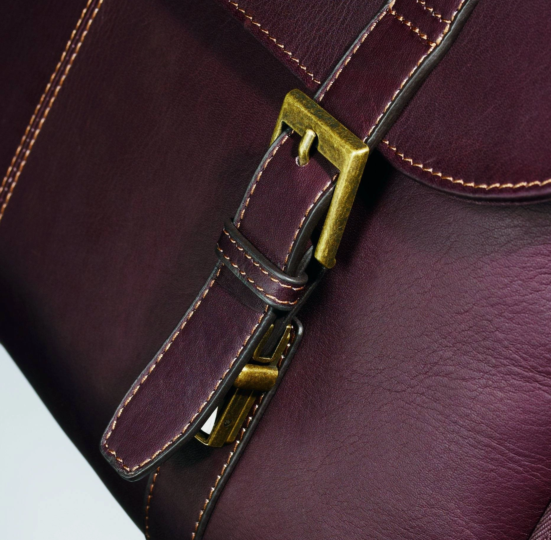 Samsonite Colombian Leather Flapover Case