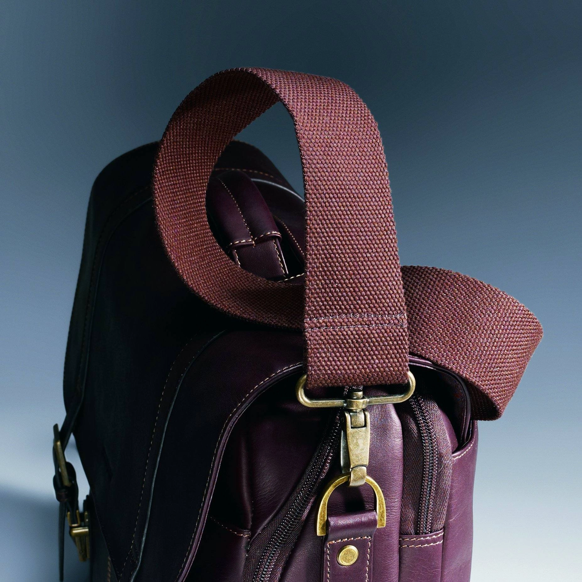 Samsonite Colombian Leather Flapover Case