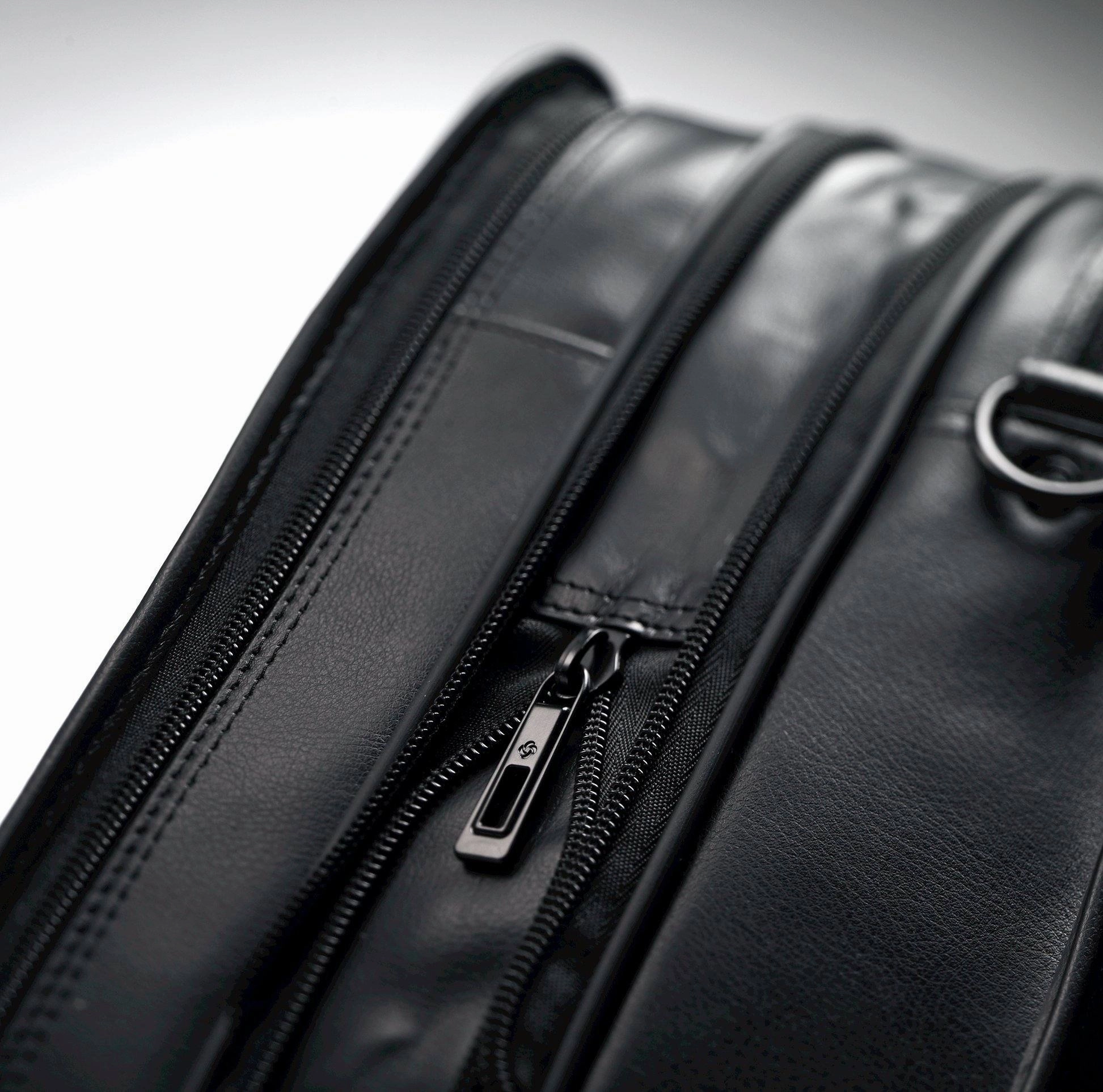 Samsonite Leather Expandable Briefcase 17 inch
