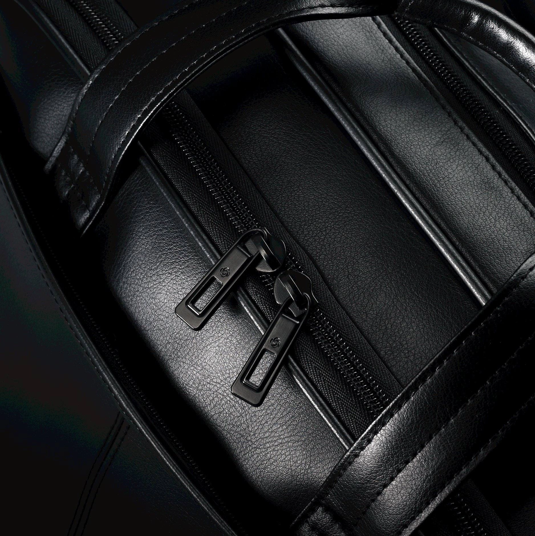 Samsonite Leather Expandable Briefcase 17 inch