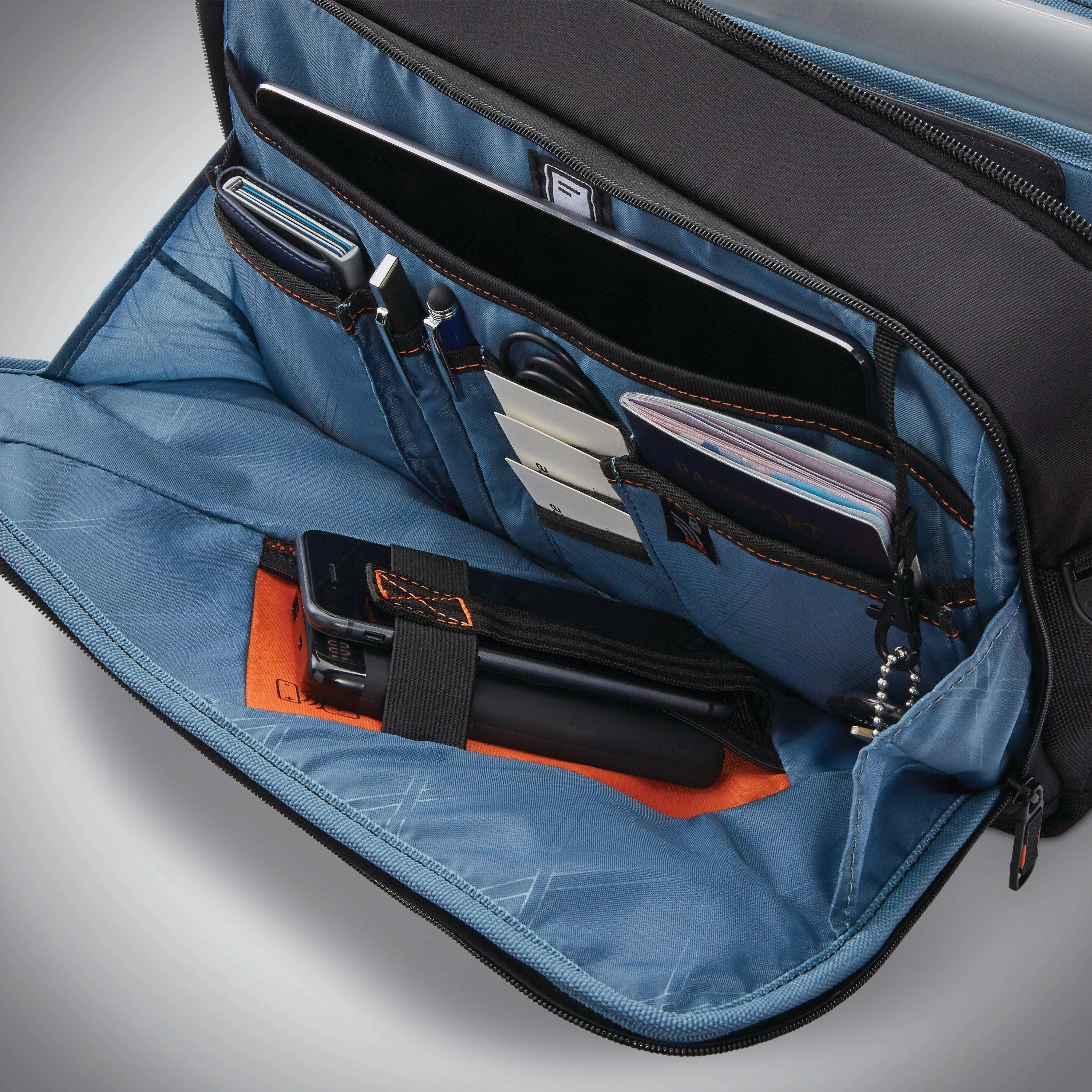 Samsonite PRO 13" Slim Messenger