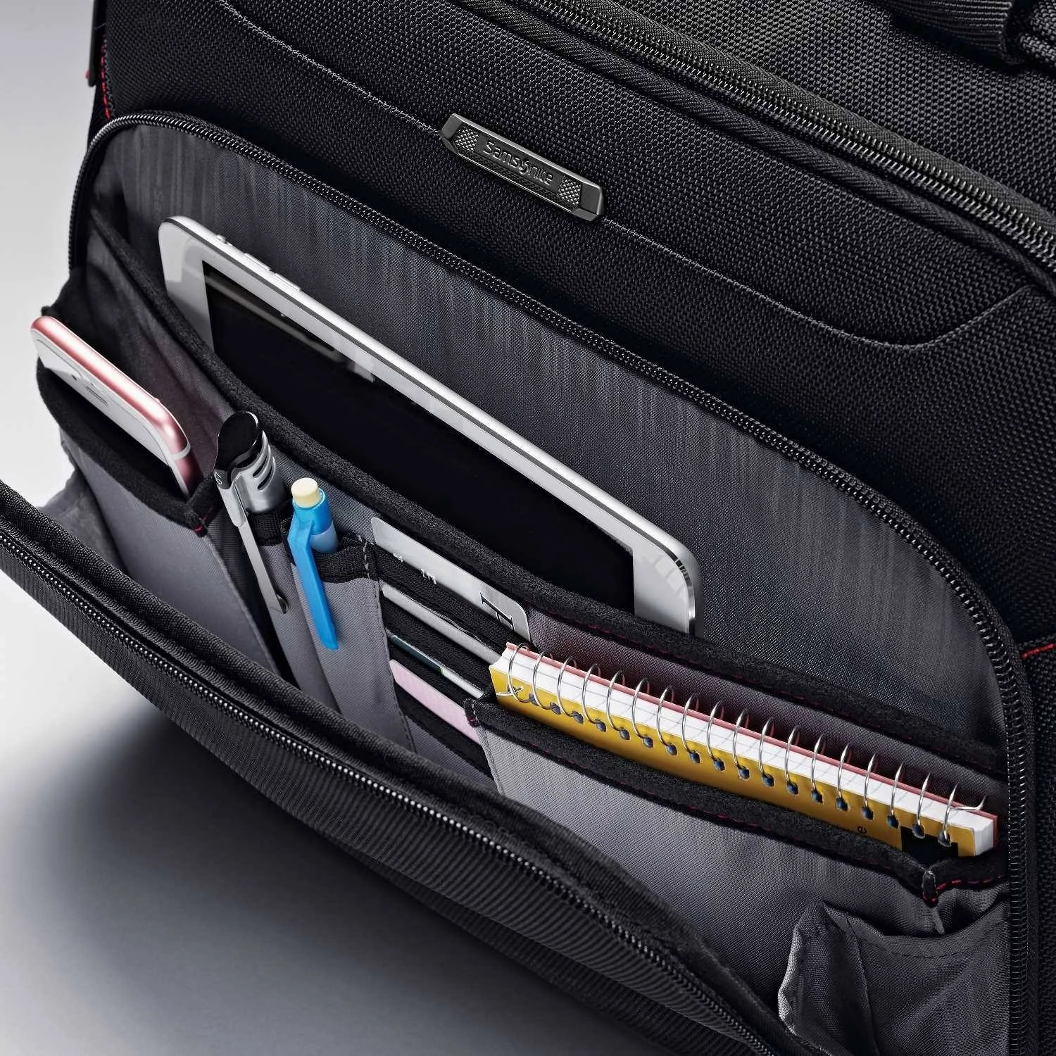 Samsonite Xenon 3.0 Gusset Check-Point Friendly Tech Locker Brief