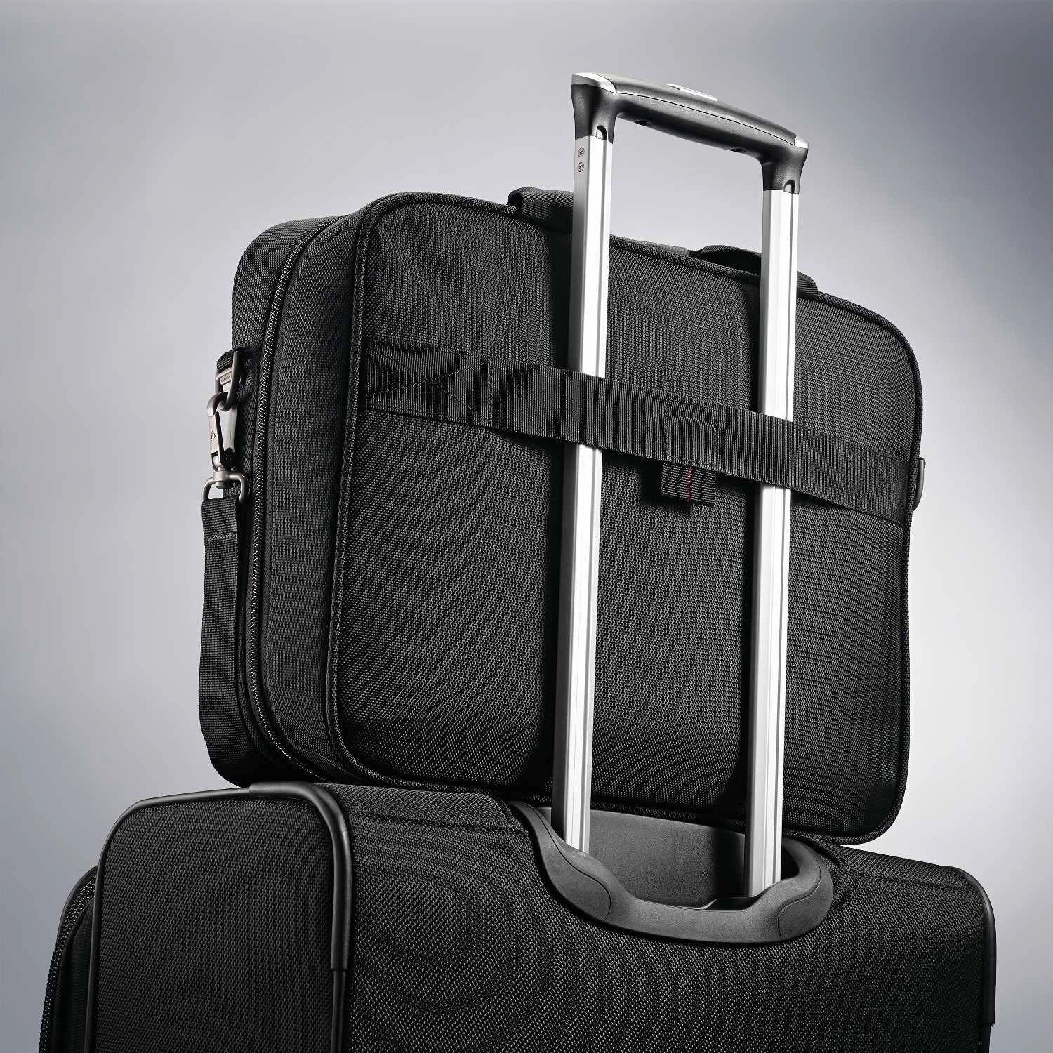 Samsonite Xenon 3.0 Gusset Check-Point Friendly Tech Locker Brief