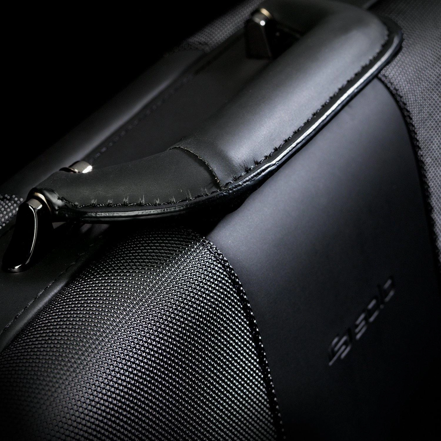Solo Pro 17.3" Attache CLA415