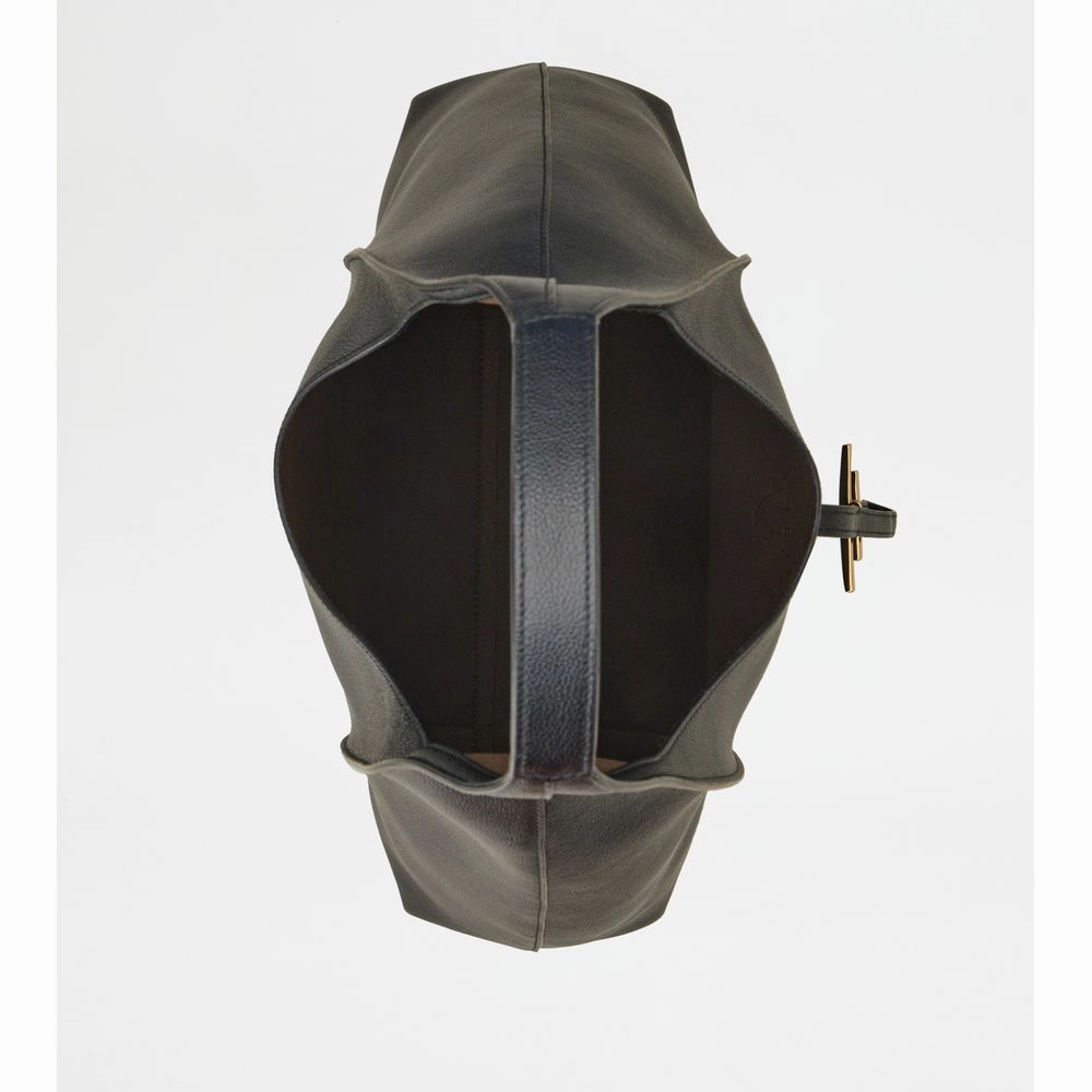 T Timeless Hobo Bag in Leather Large